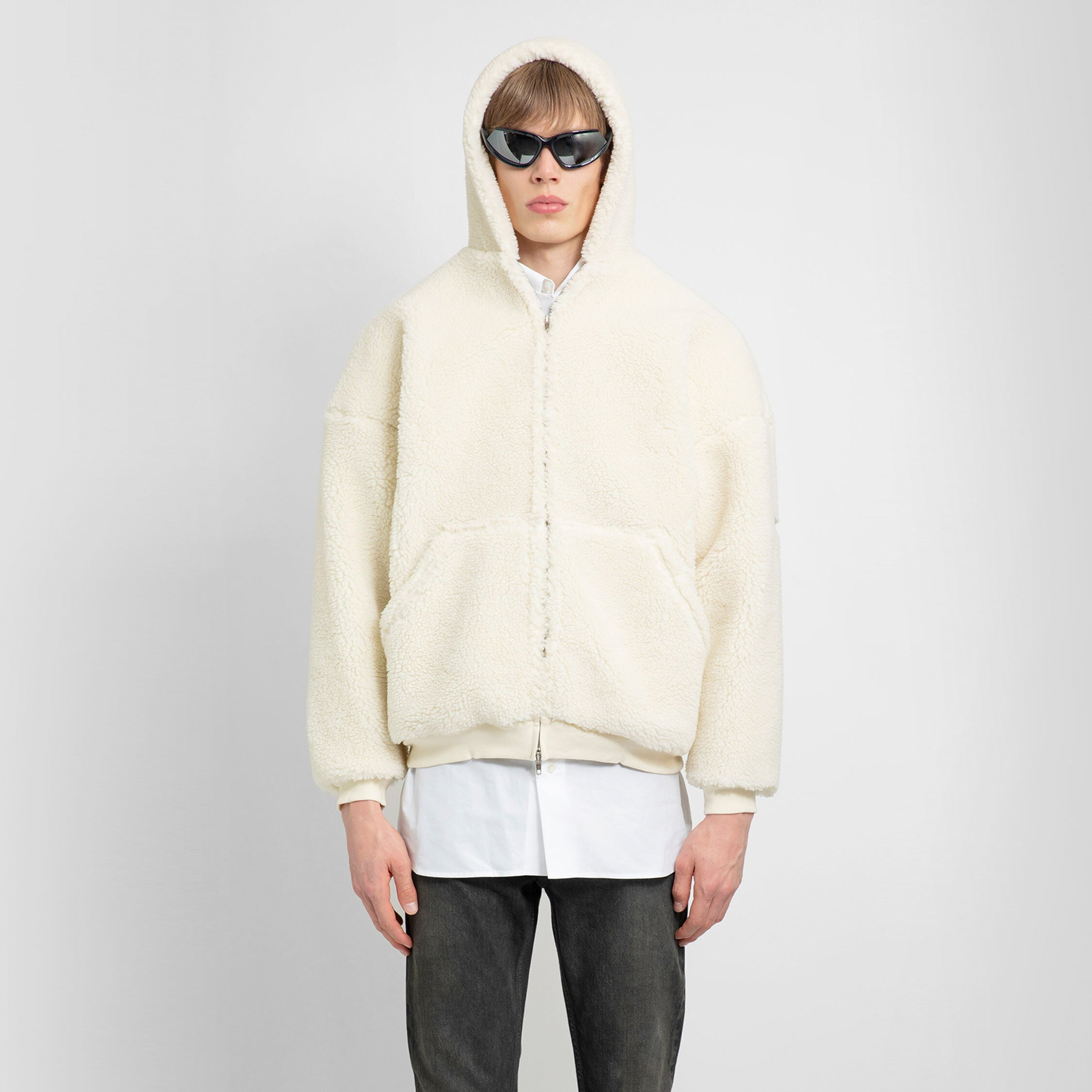 Balenciaga off deals white hoodie