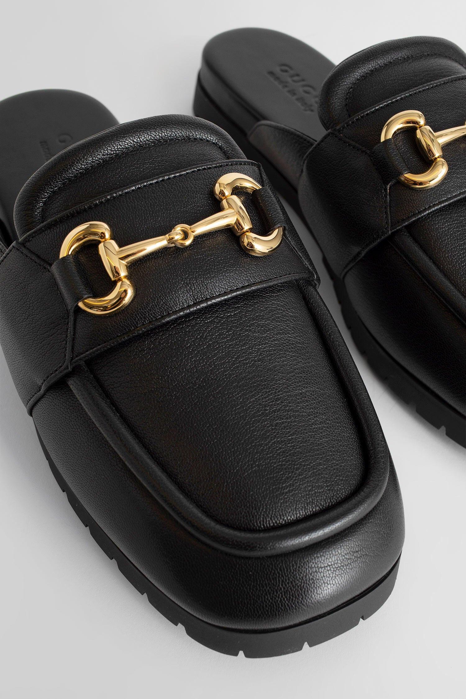 GUCCI MAN BLACK MULES