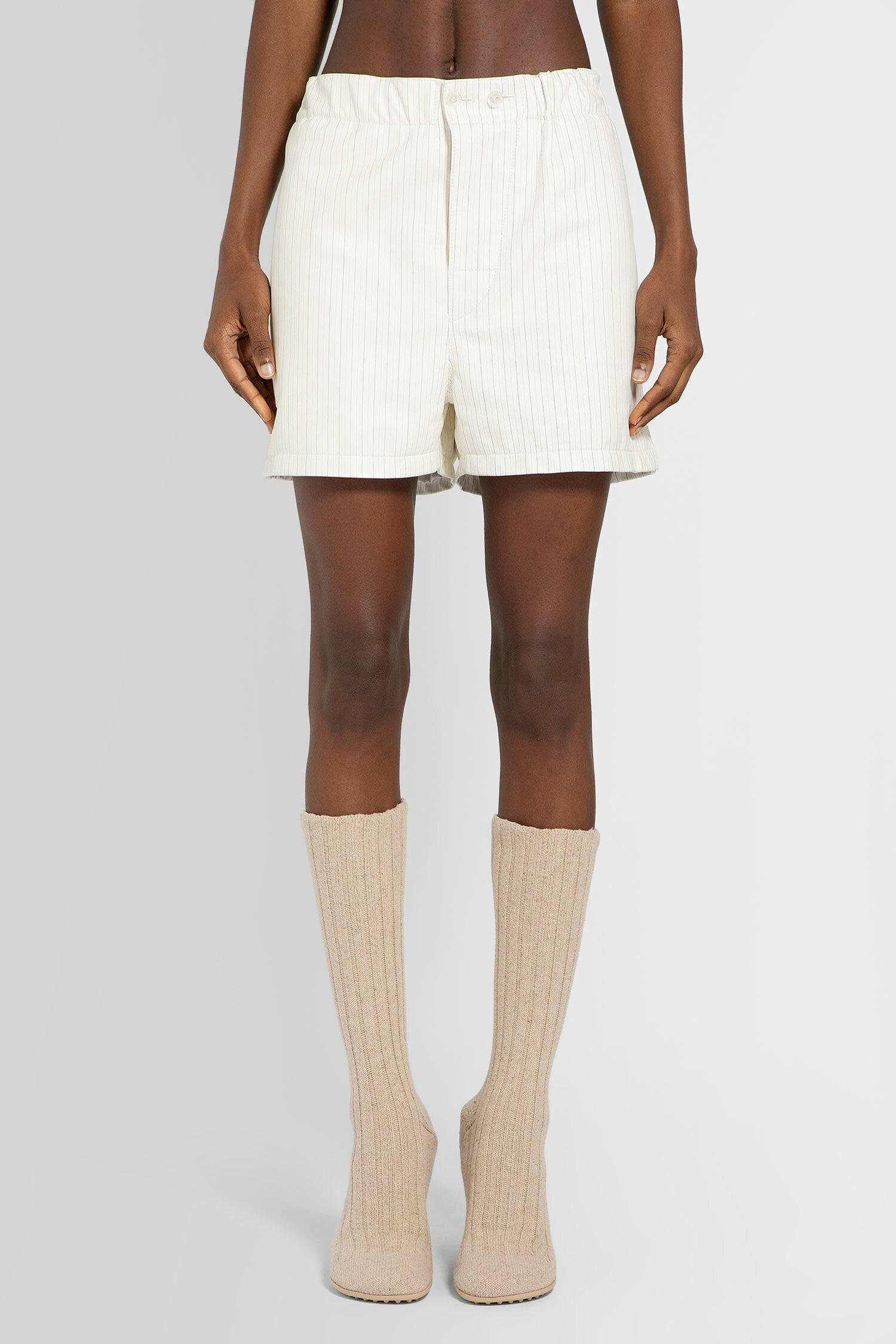 BOTTEGA VENETA WOMAN WHITE SHORTS