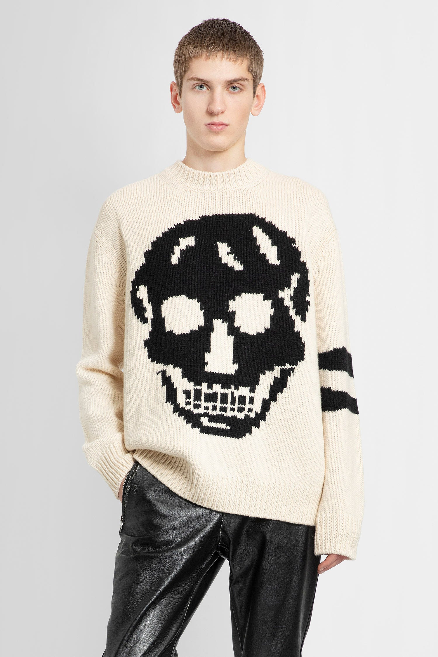 ALEXANDER MCQUEEN MAN BEIGE KNITWEAR