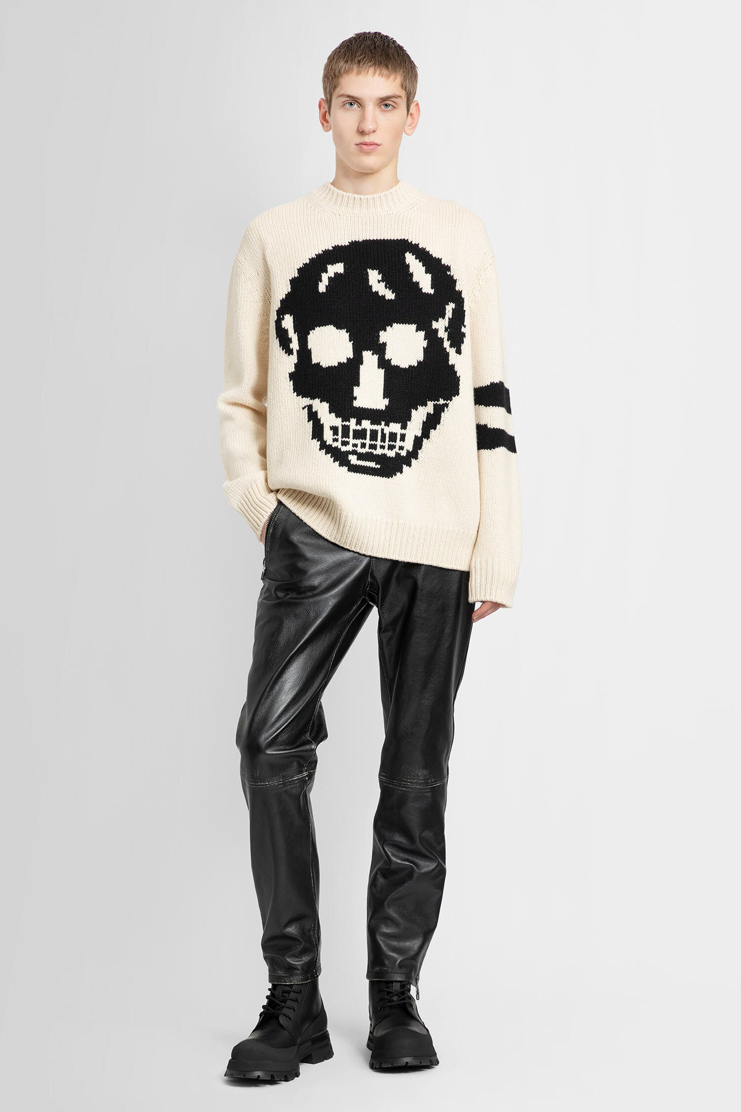 ALEXANDER MCQUEEN MAN BEIGE KNITWEAR