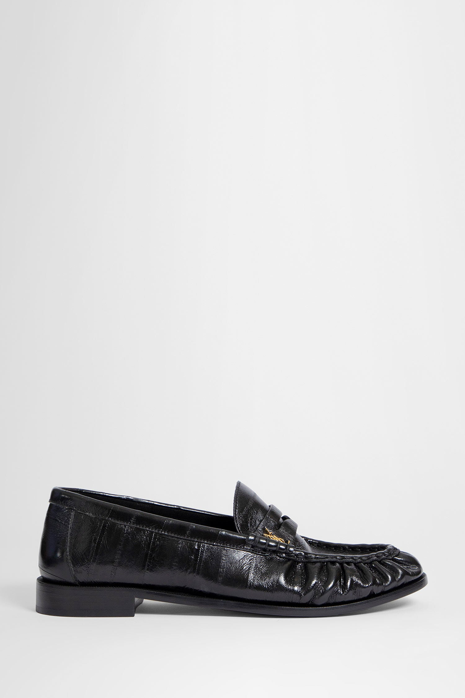 SAINT LAURENT MAN BLACK LOAFERS