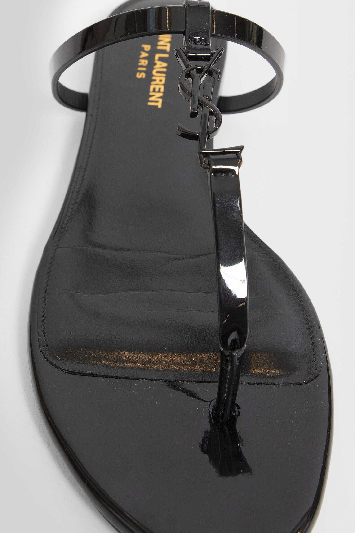 SAINT LAURENT WOMAN BLACK SANDALS