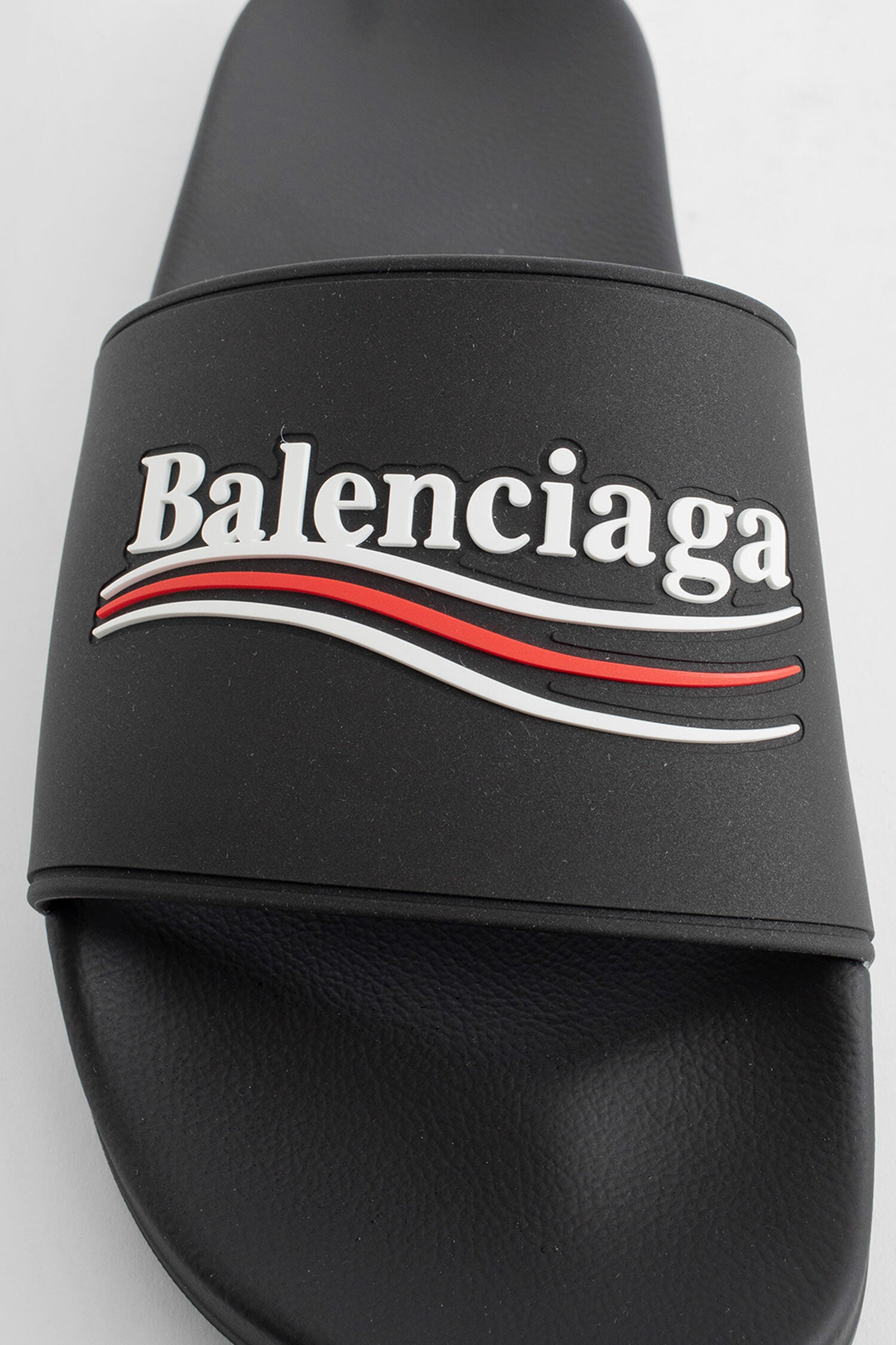 BALENCIAGA MAN BLACK SANDALS & SLIDES