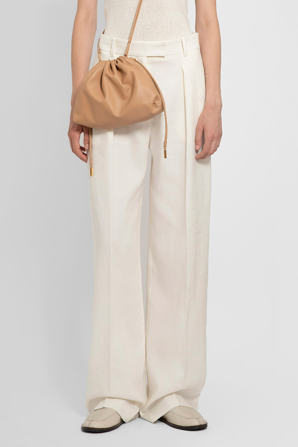 THE ROW WOMAN OFF-WHITE TROUSERS