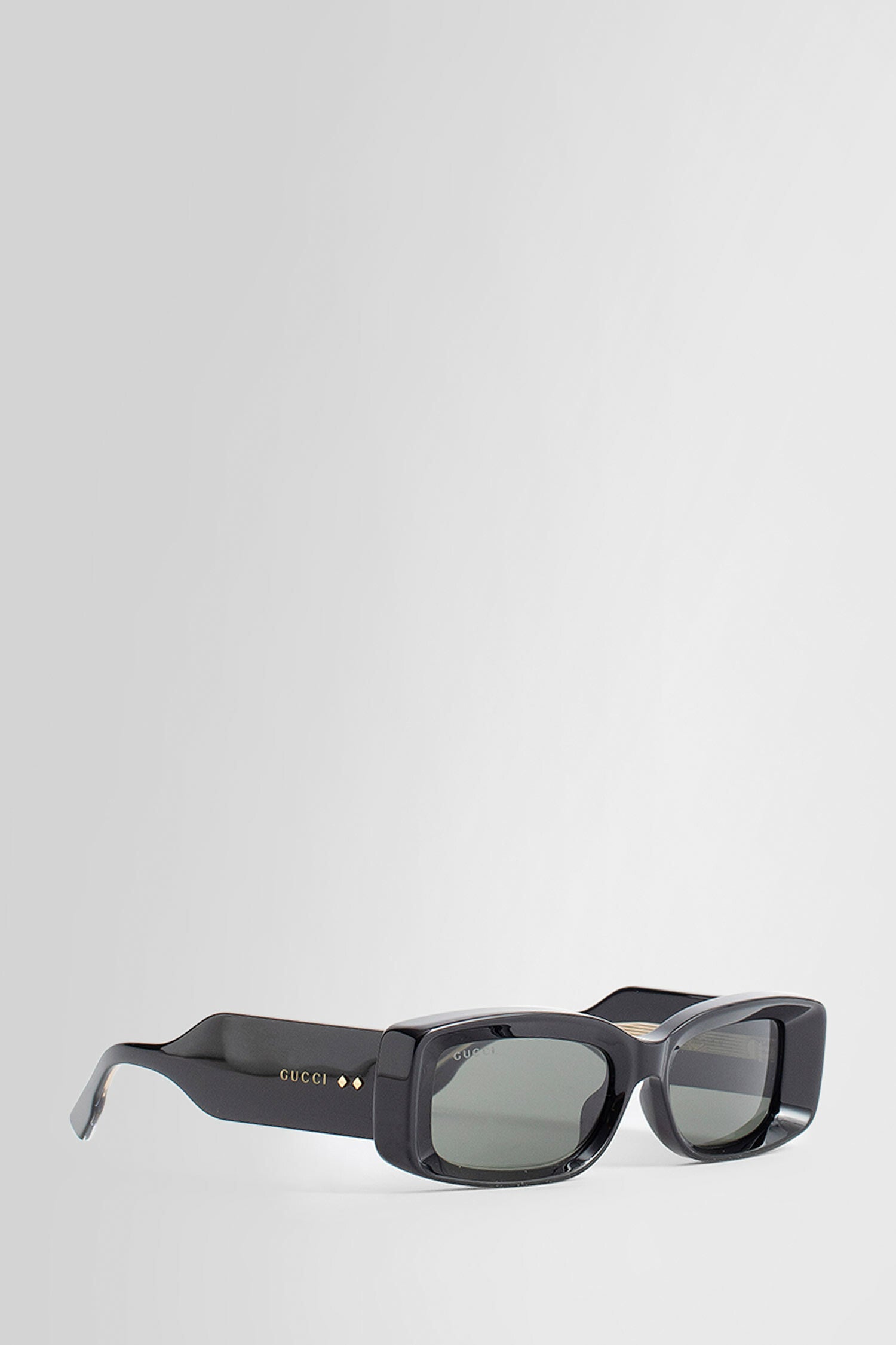 GUCCI WOMAN BLACK EYEWEAR