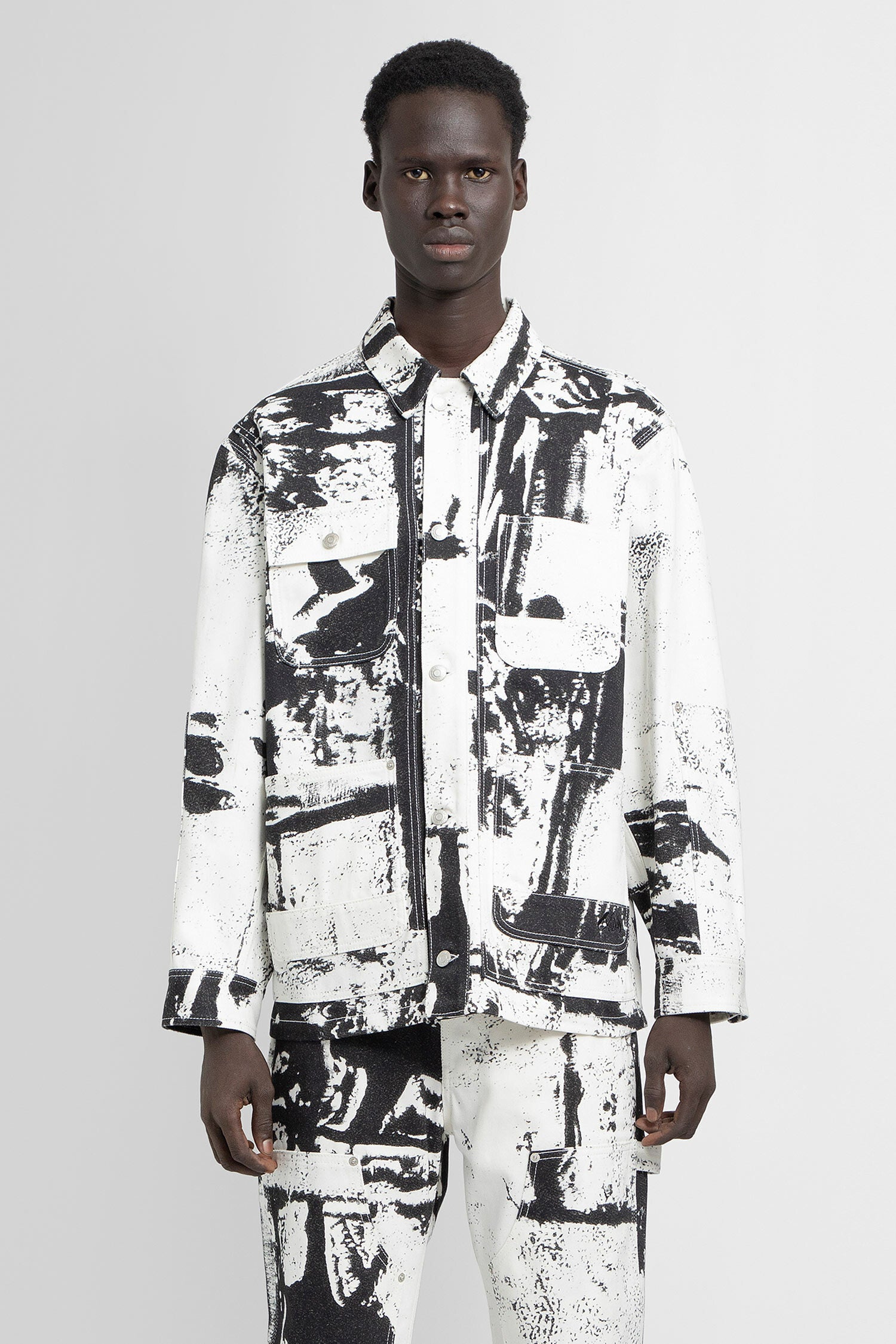 ALEXANDER MCQUEEN MAN BLACK&WHITE JACKETS