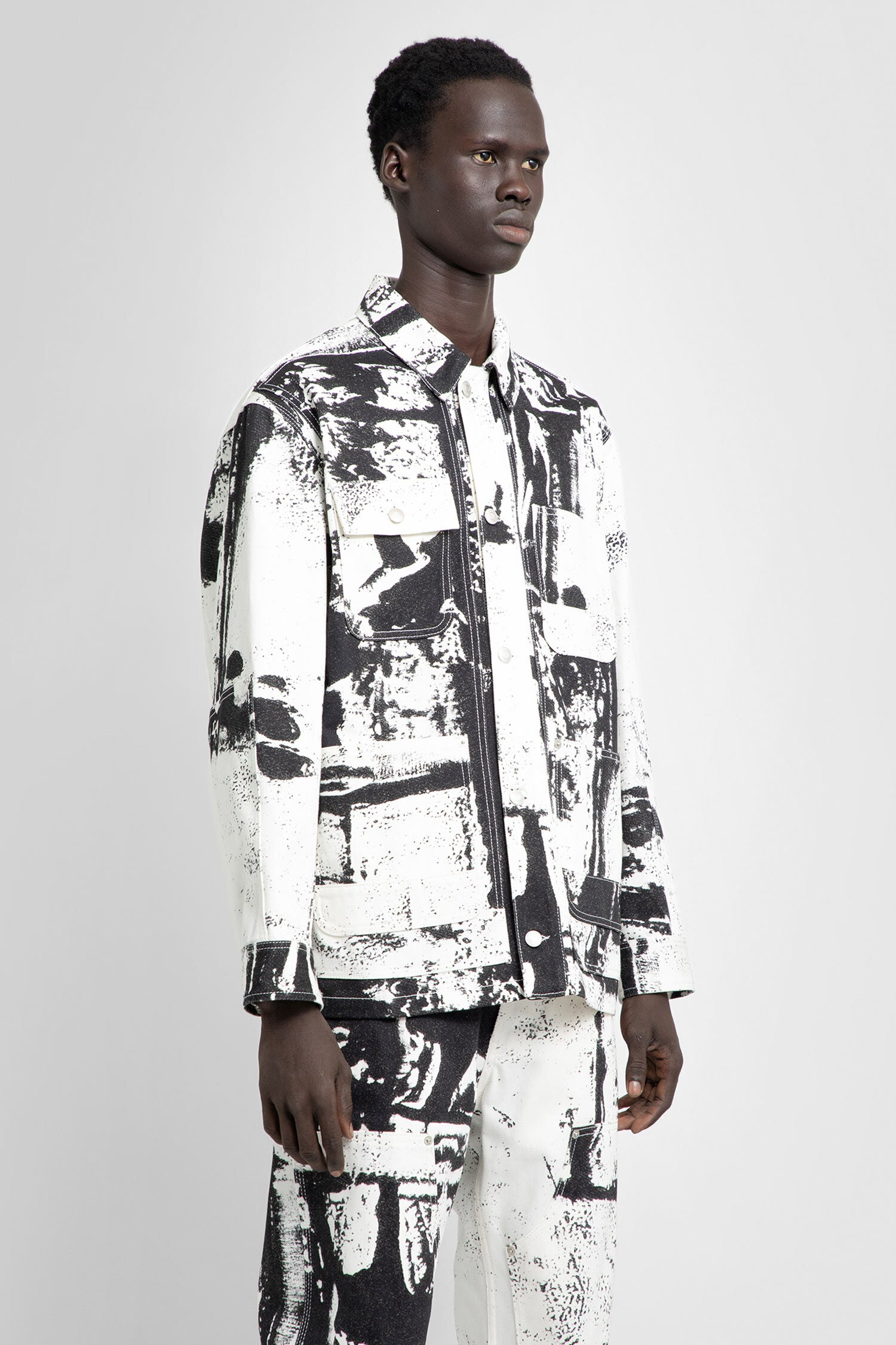 ALEXANDER MCQUEEN MAN BLACK&WHITE JACKETS