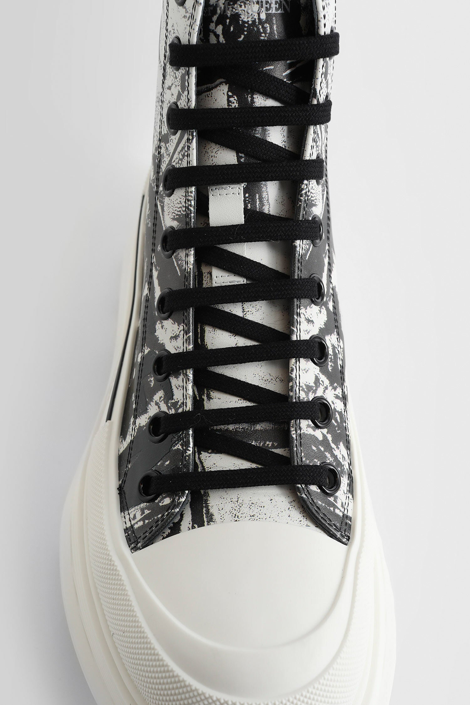 ALEXANDER MCQUEEN MAN BLACK&WHITE BOOTS