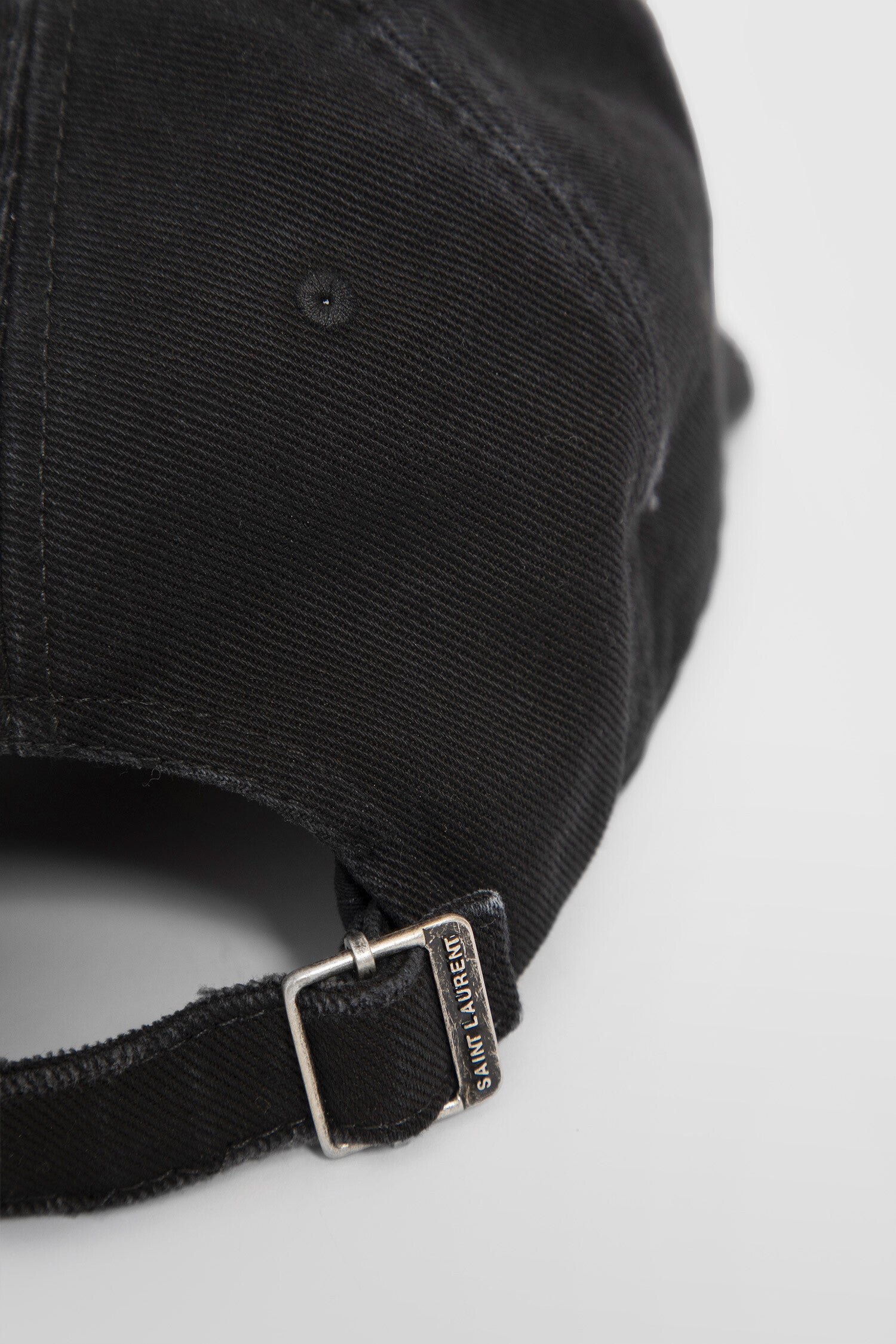 SAINT LAURENT WOMAN BLACK HATS