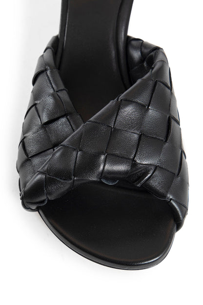 BOTTEGA VENETA WOMAN BLACK SANDALS & SLIDES