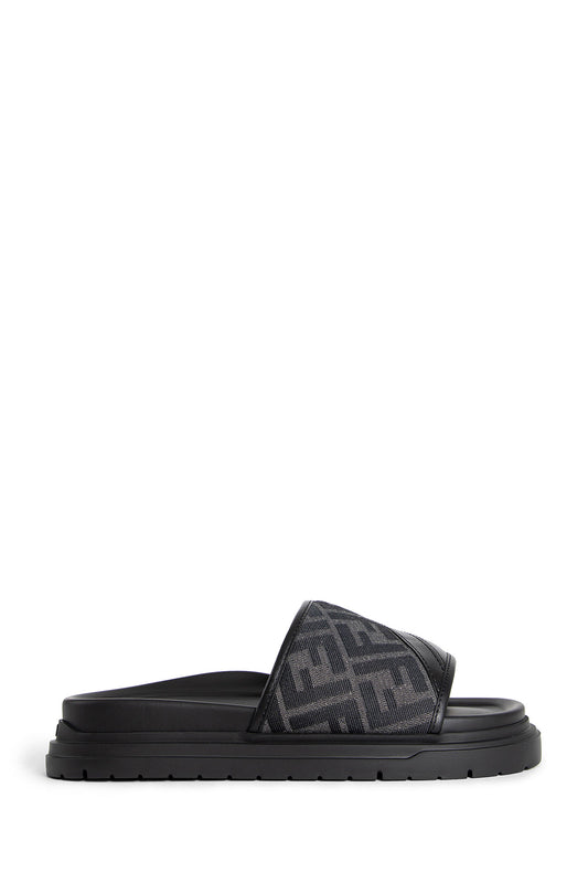 FENDI MAN BLACK SANDALS & SLIDES