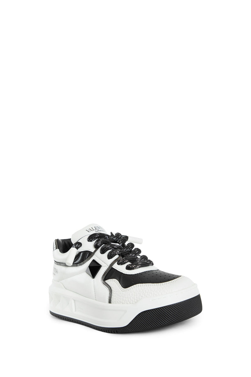 One Stud Low Top Sneakers in Nappa - Antonioli.eu