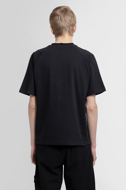 STONE ISLAND MAN BLACK T-SHIRTS