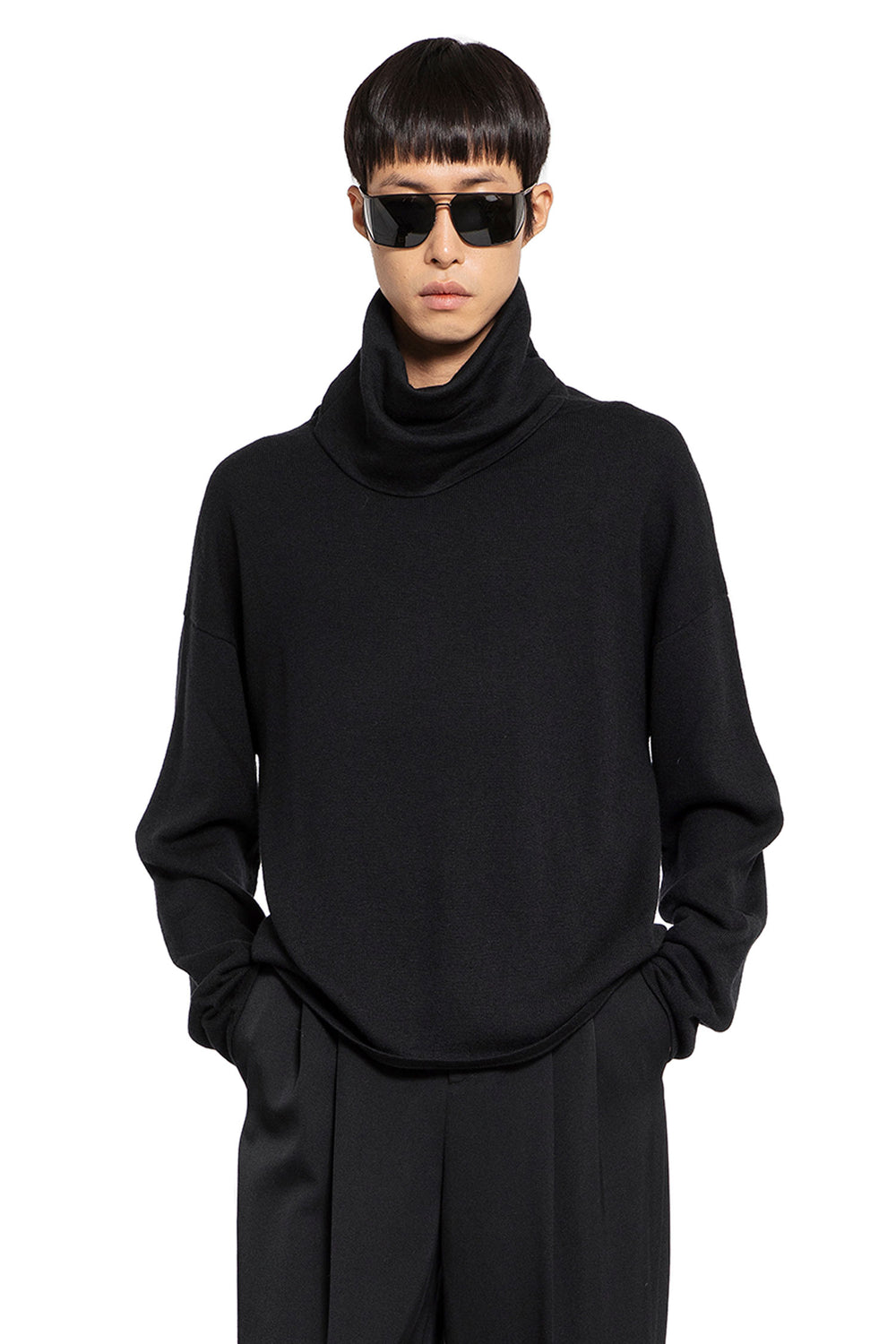 SAINT LAURENT MAN BLACK KNITWEAR