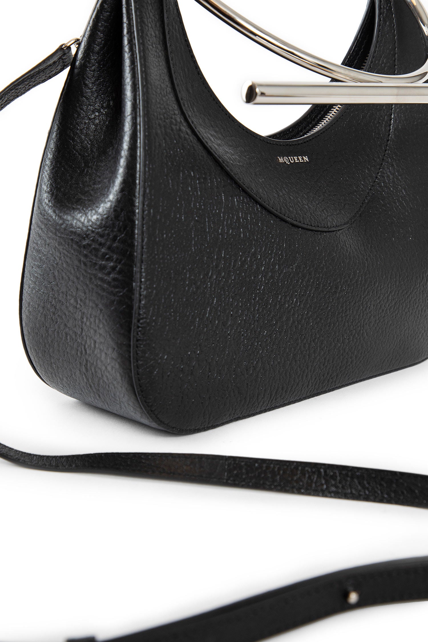 ALEXANDER MCQUEEN WOMAN BLACK TOP HANDLE BAGS