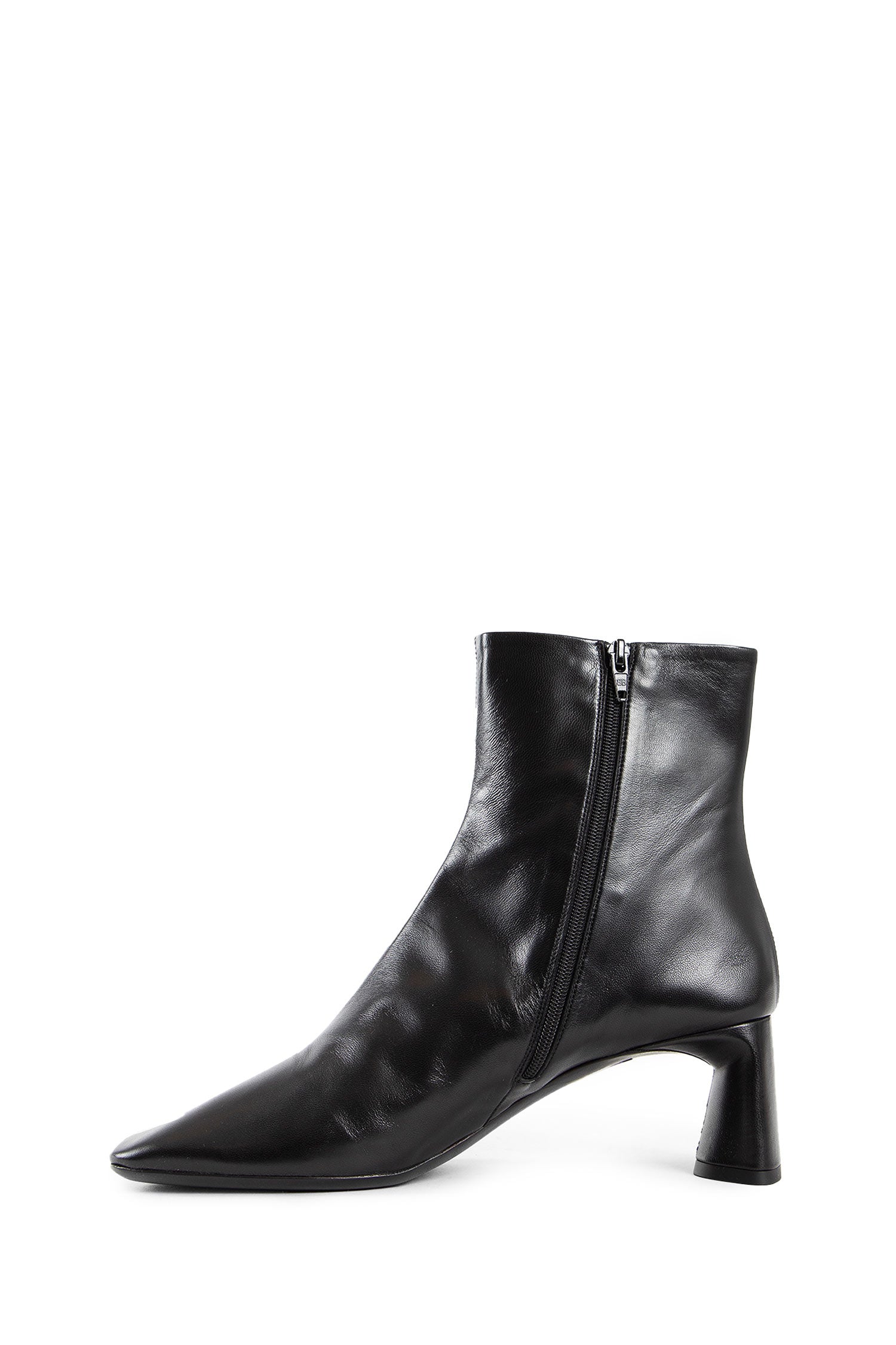 BALENCIAGA WOMAN BLACK BOOTS