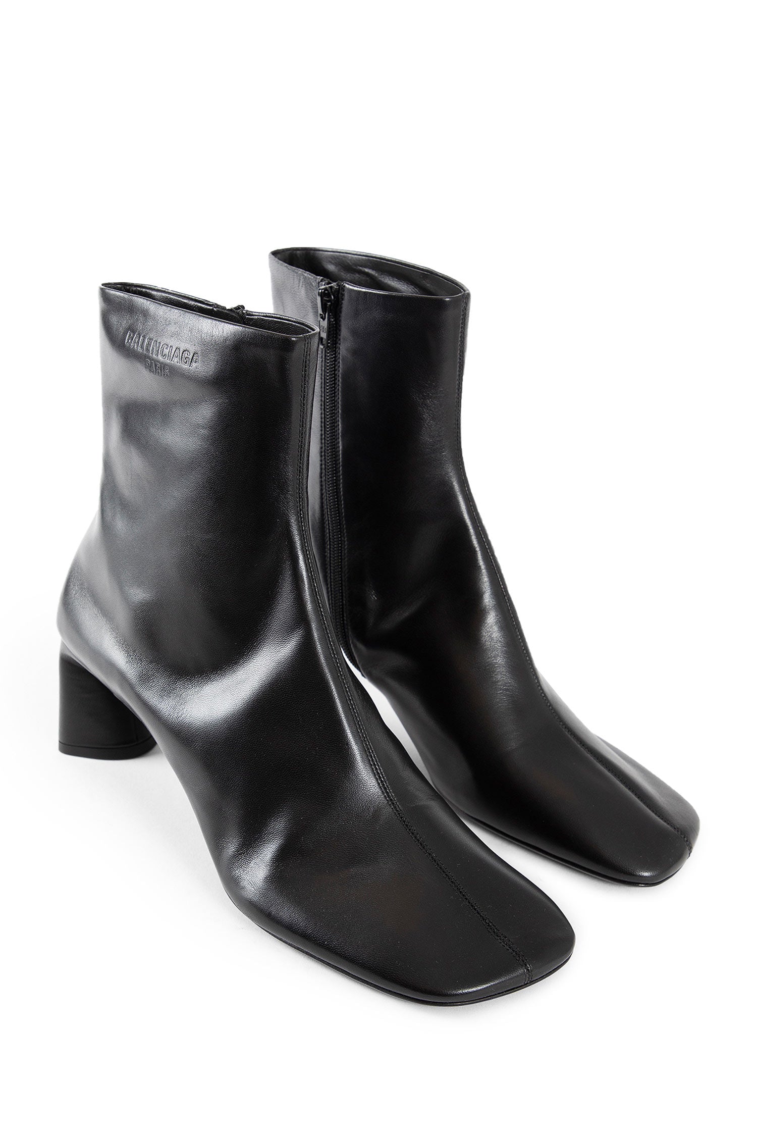 BALENCIAGA WOMAN BLACK BOOTS