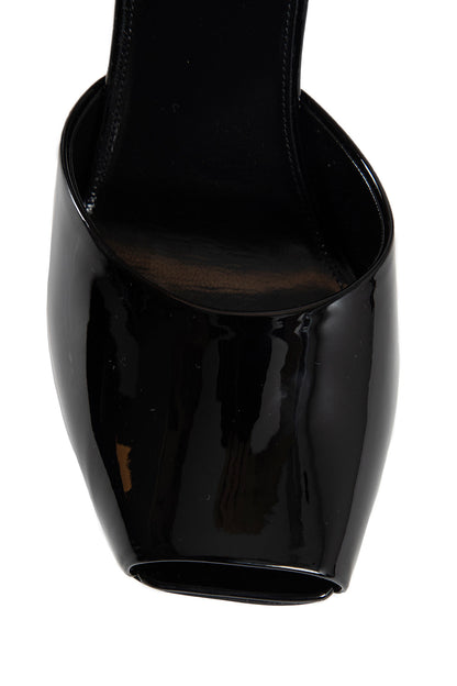 SAINT LAURENT WOMAN BLACK SANDALS & SLIDES