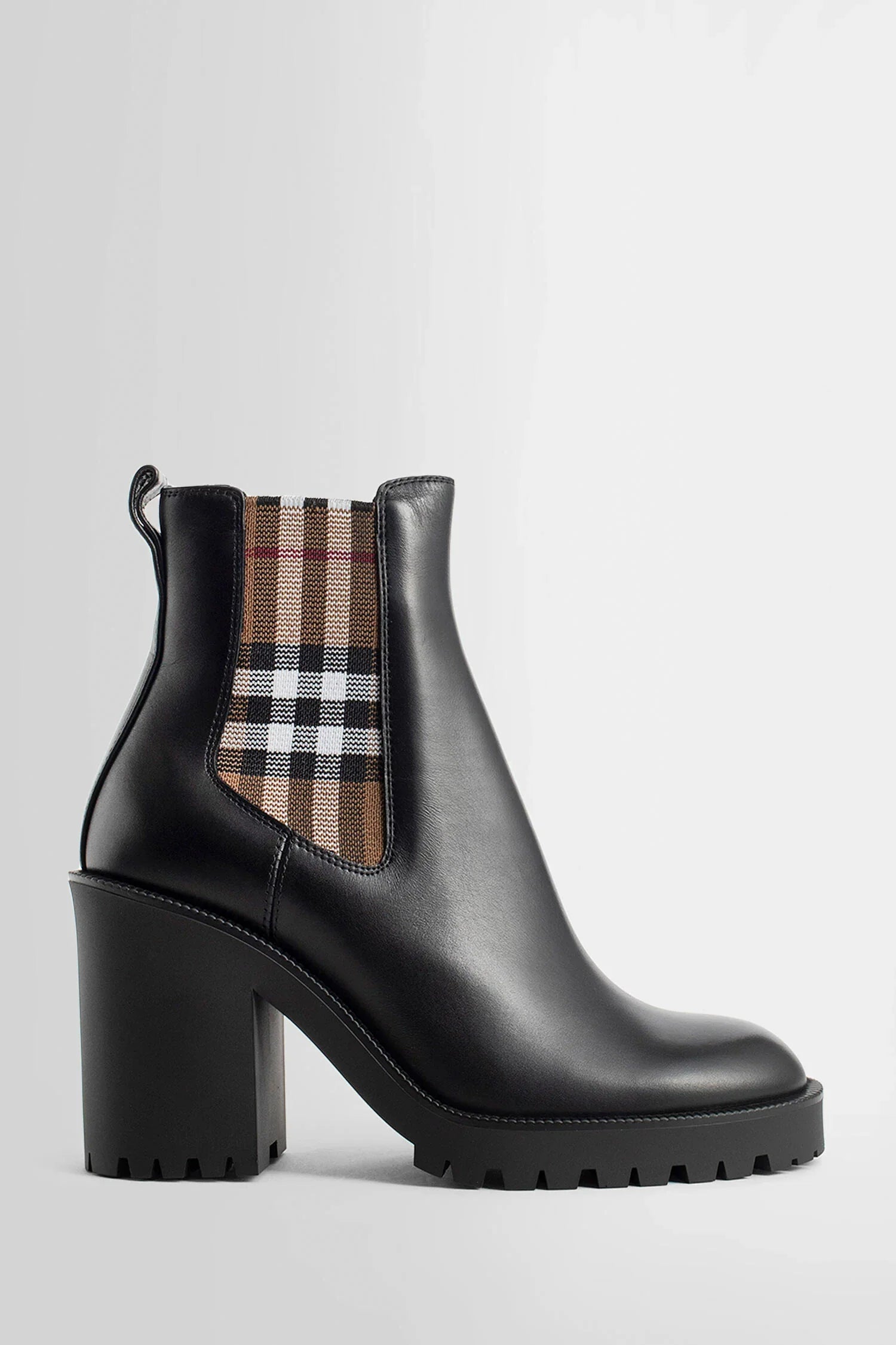 BURBERRY WOMAN BLACK BOOTS - Antonioli.eu
