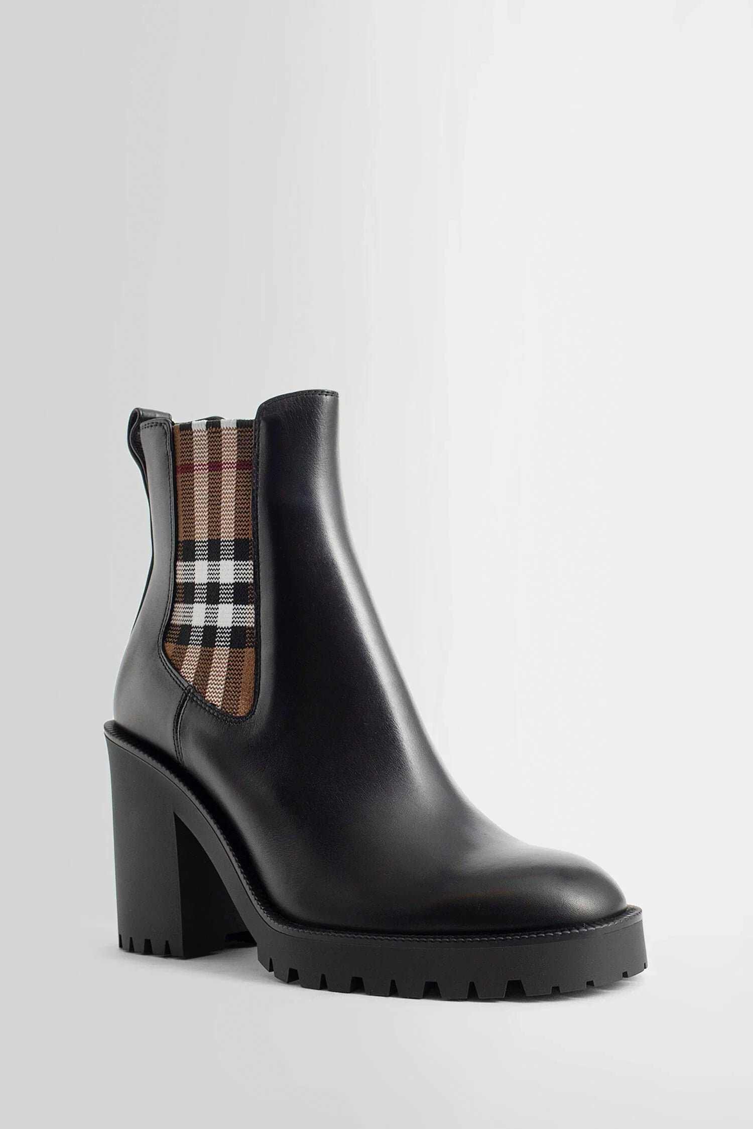 BURBERRY WOMAN BLACK BOOTS - Antonioli.eu