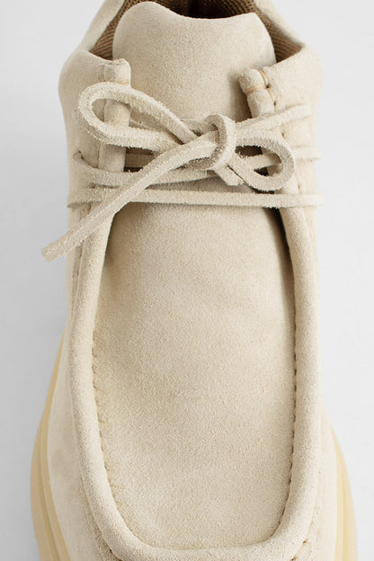 BURBERRY MAN BEIGE LACE-UPS