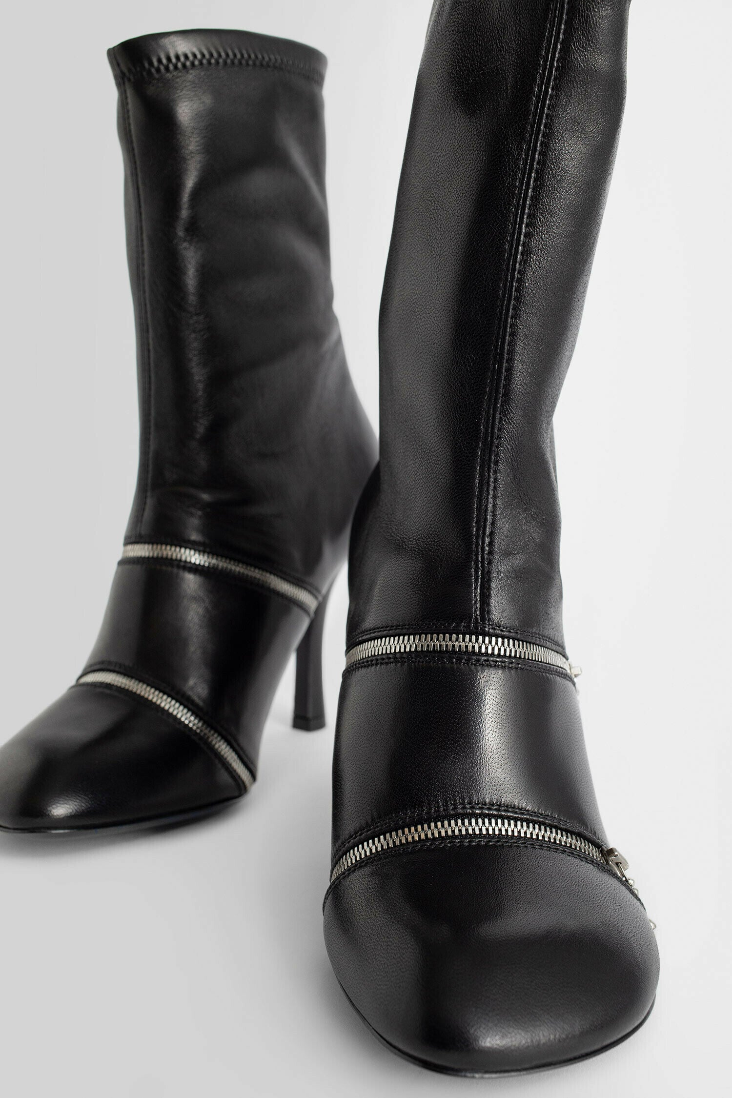 BURBERRY WOMAN BLACK BOOTS