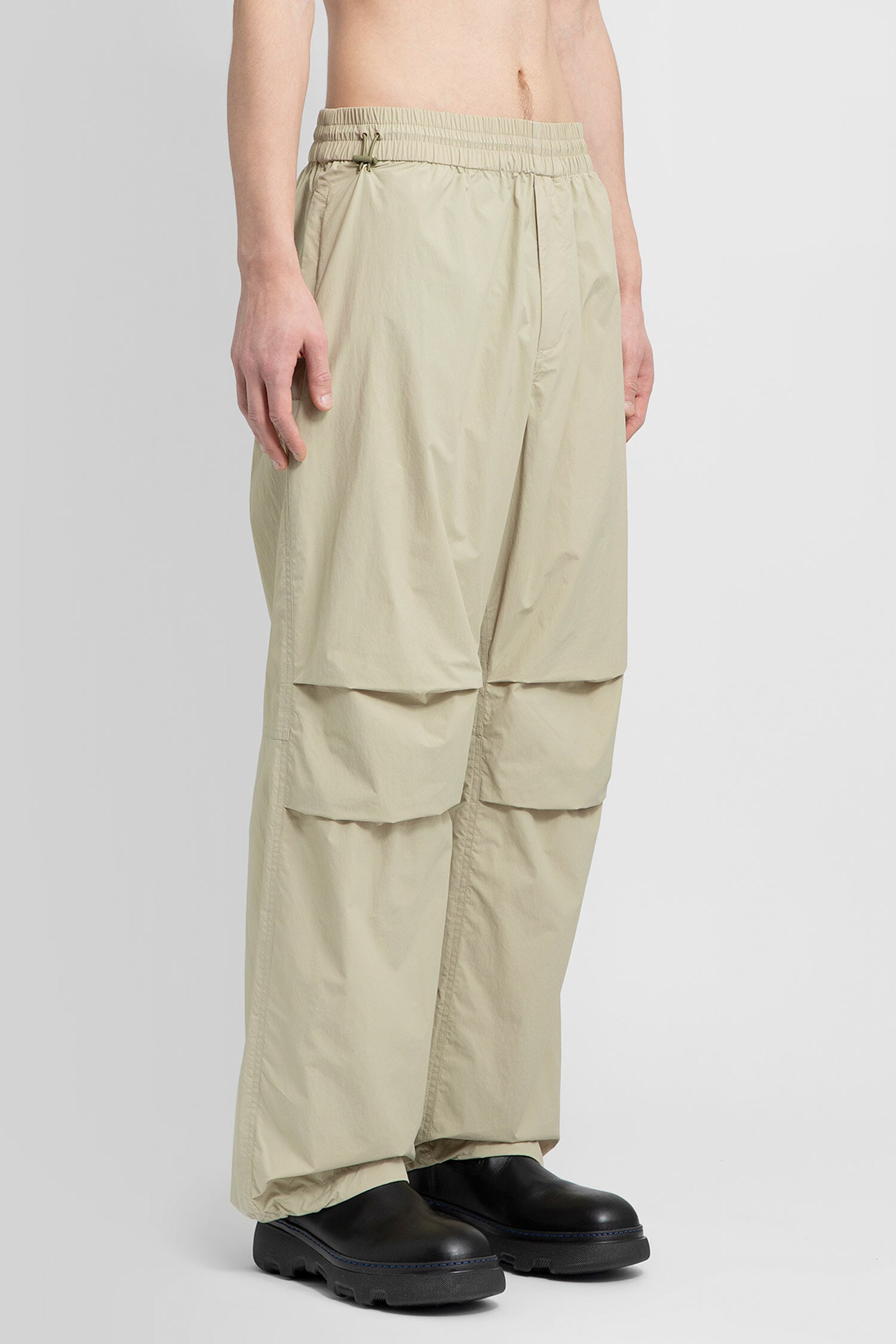 BURBERRY MAN BEIGE TROUSERS