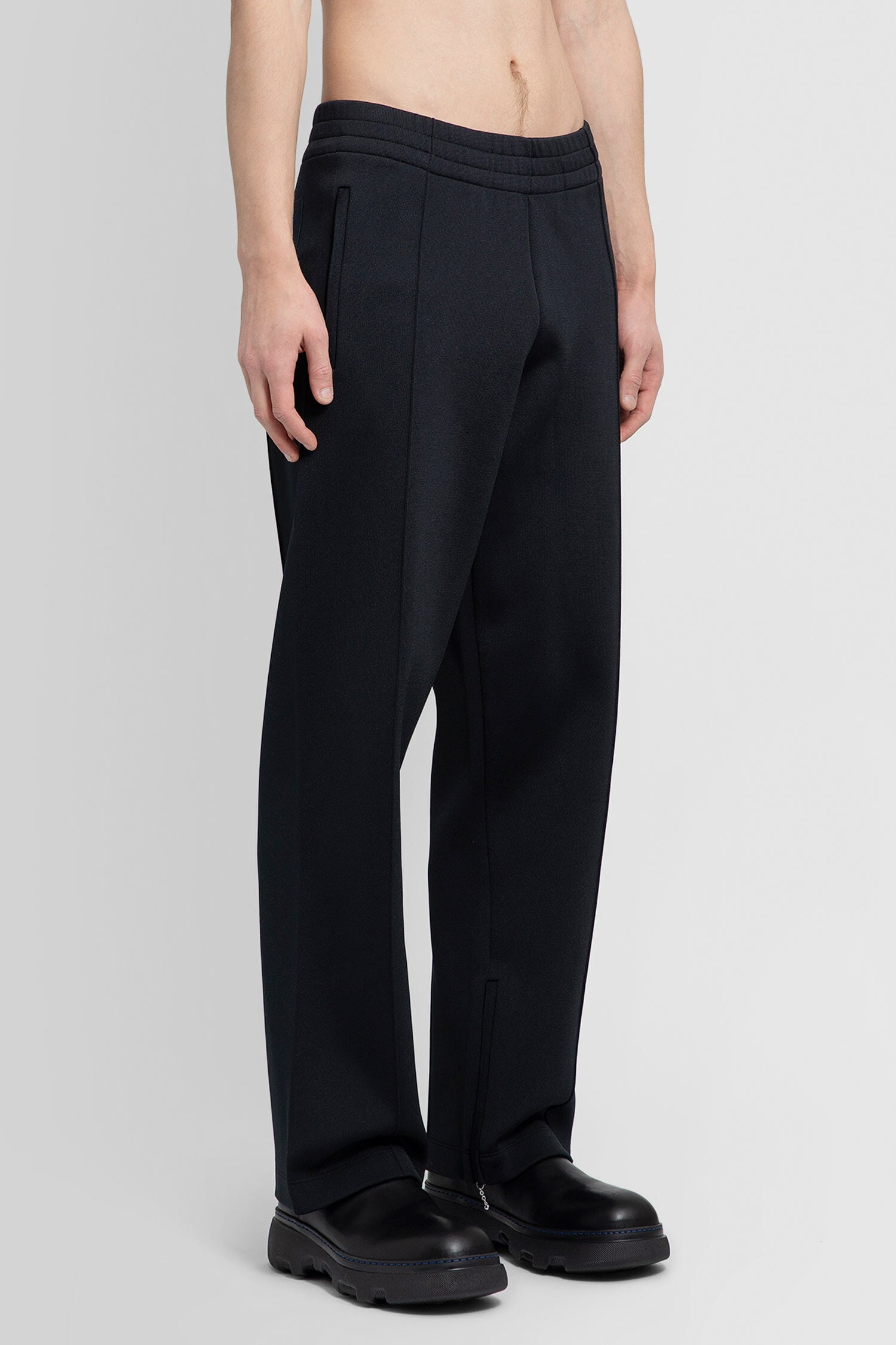 BURBERRY MAN BLACK TROUSERS