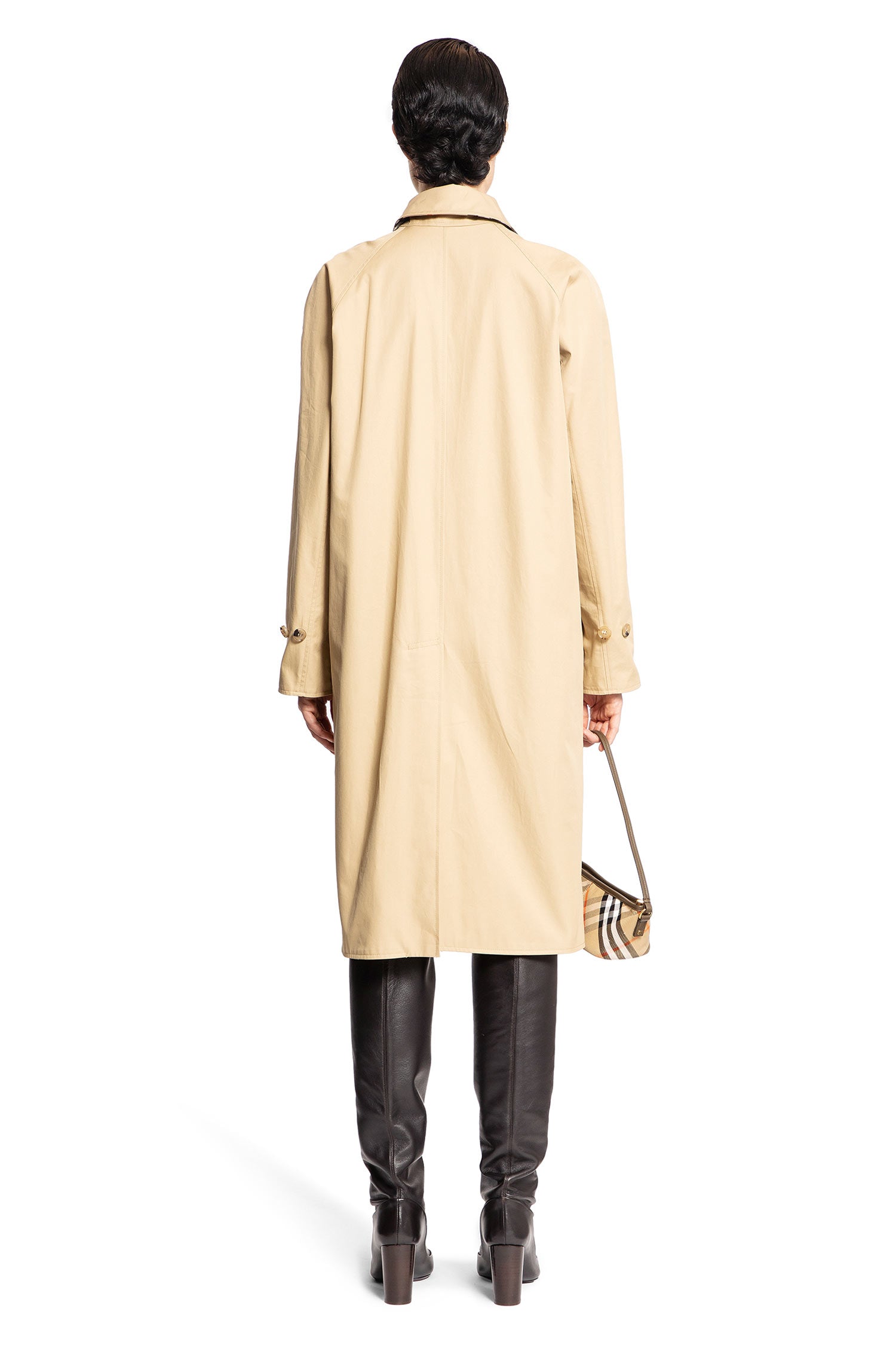 BURBERRY WOMAN BEIGE COATS