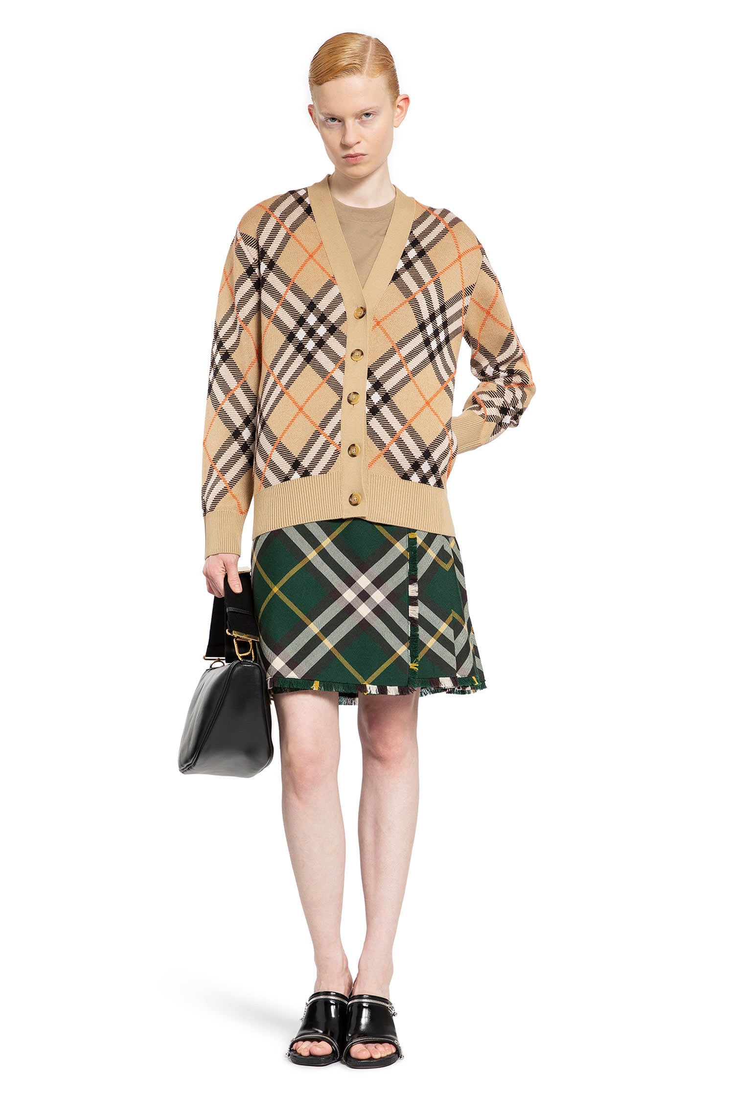 BURBERRY WOMAN BEIGE KNITWEAR