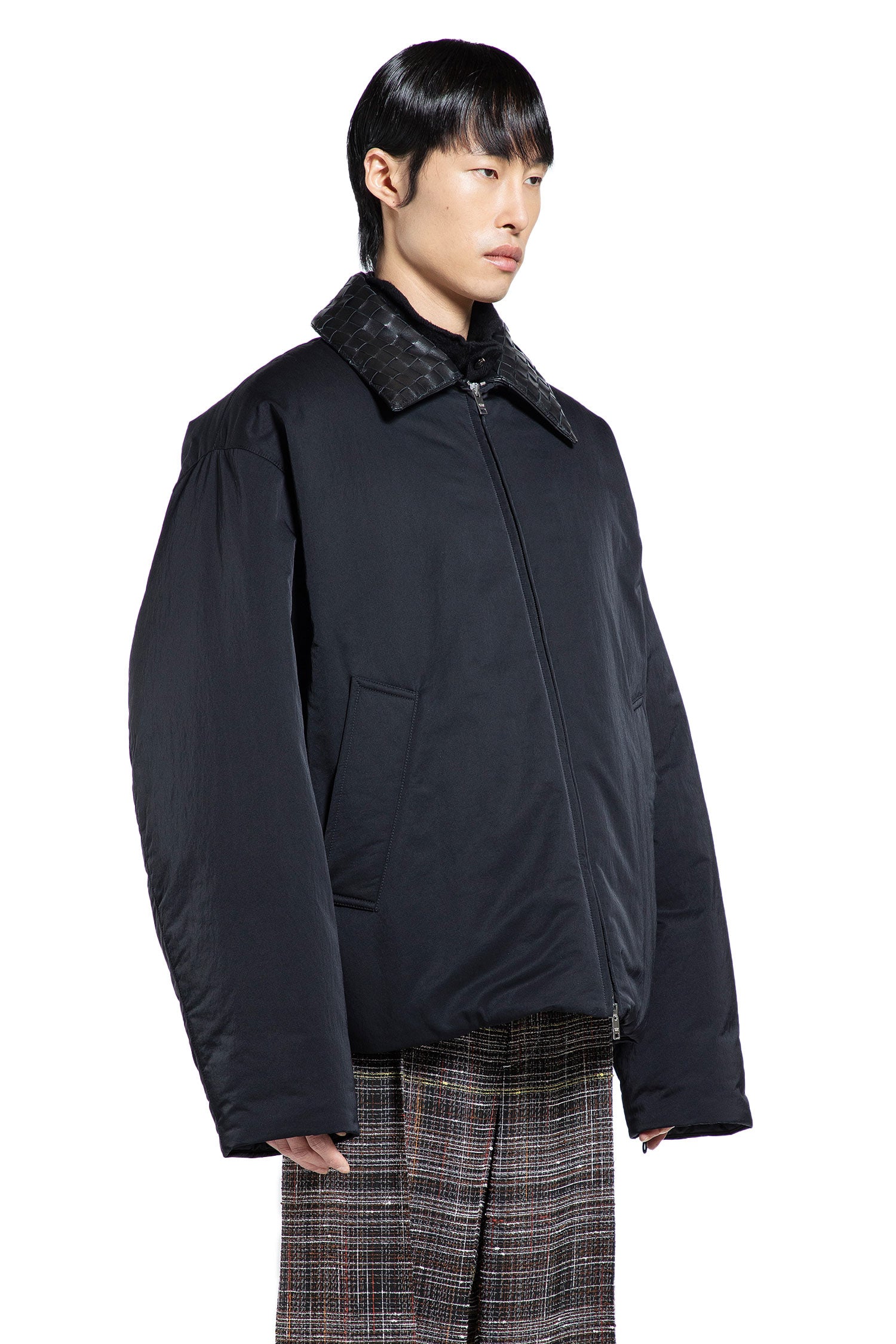 BOTTEGA VENETA MAN BLACK JACKETS