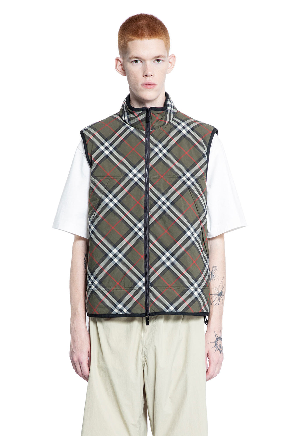 BURBERRY MAN GREEN VESTS