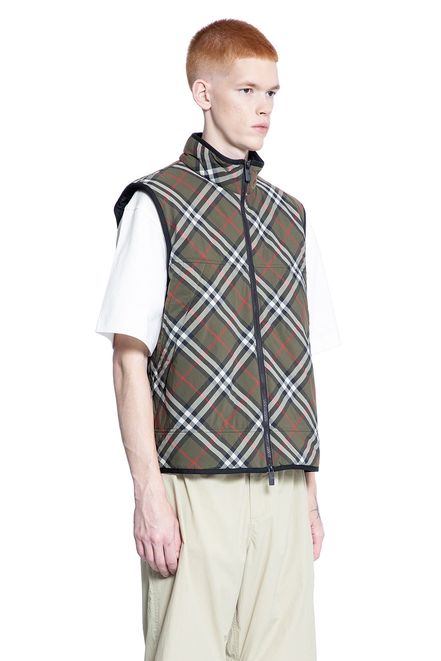 BURBERRY MAN GREEN VESTS