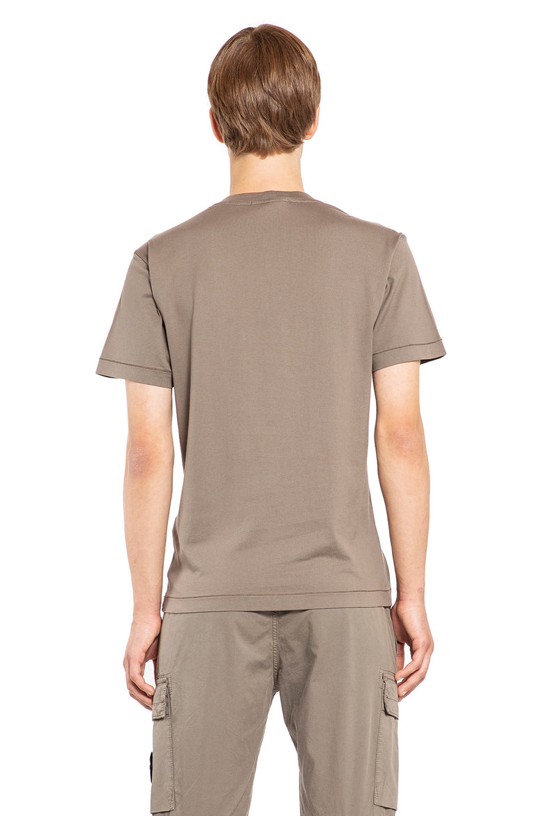 STONE ISLAND MAN BROWN T-SHIRTS & TANK TOPS