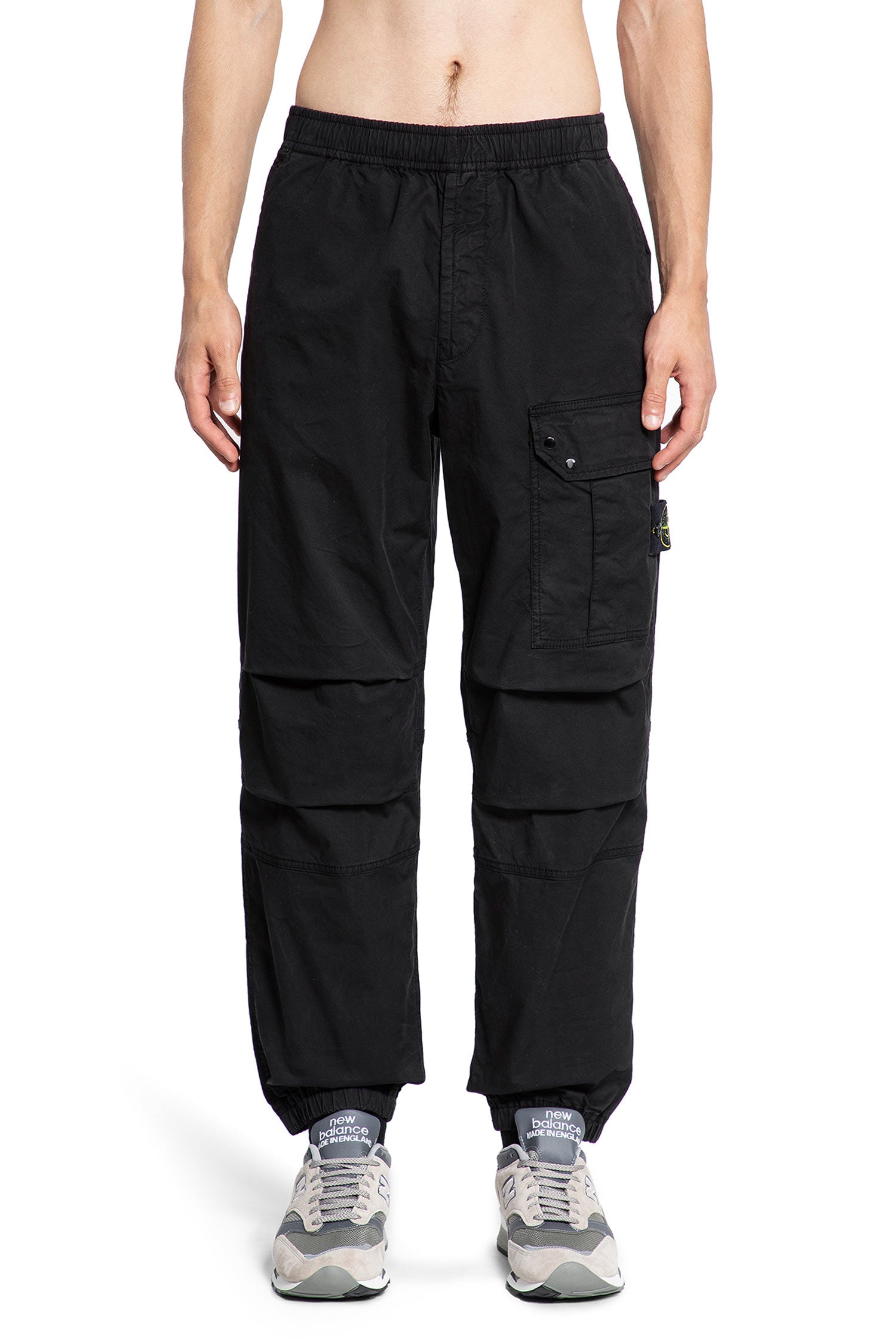 STONE ISLAND MAN BLACK TROUSERS