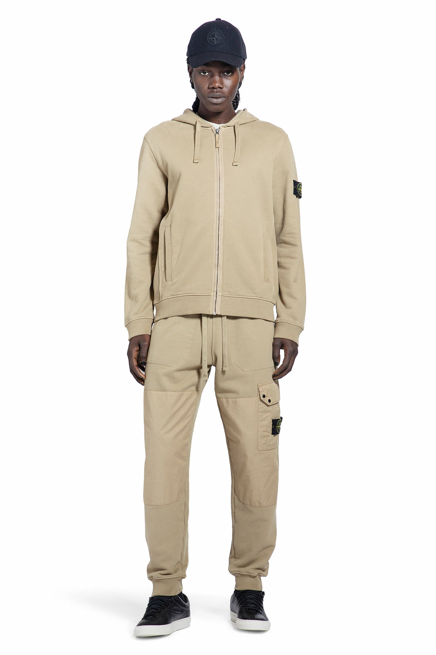 STONE ISLAND MAN BEIGE TROUSERS