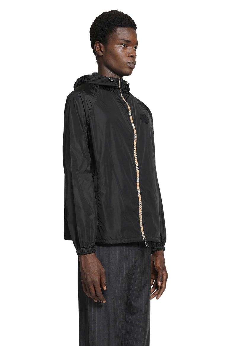 
              BURBERRY Clapton Windbreaker man
            