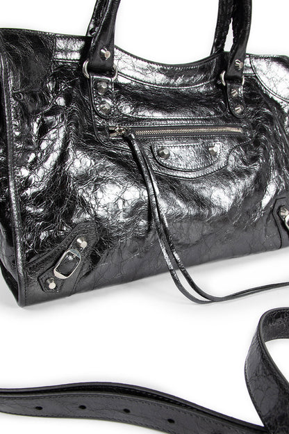 Le City Bag Medium in Metallised Arena Lambskin