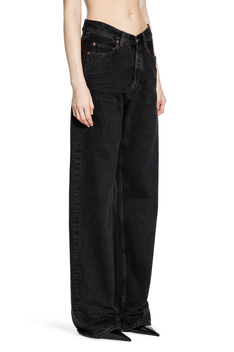 V-Waist Long Baggy Jeans