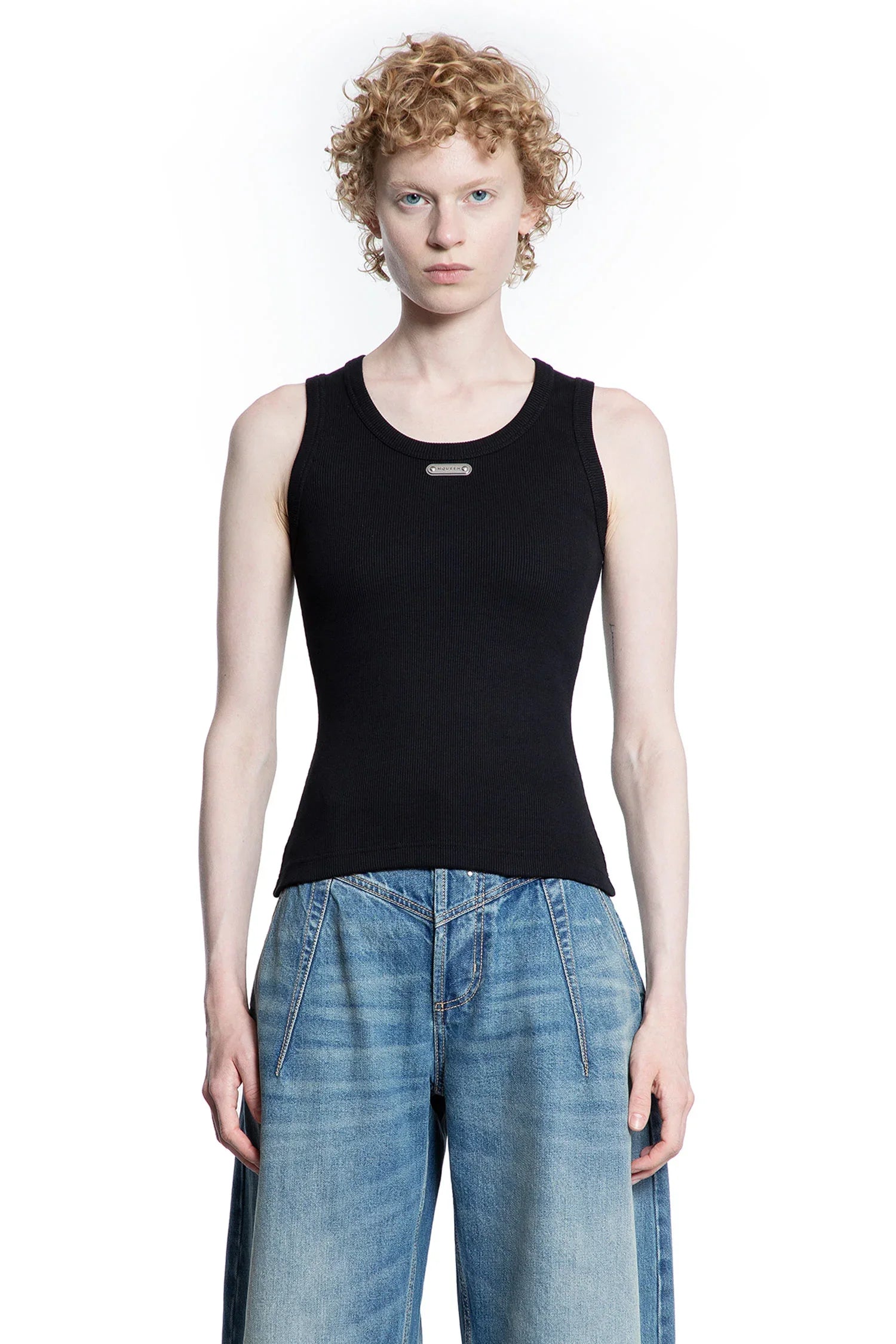 ALEXANDER MCQUEEN WOMAN BLACK T-SHIRTS & TANK TOPS - Antonioli.eu