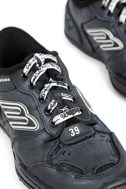 Hampton Sneakers