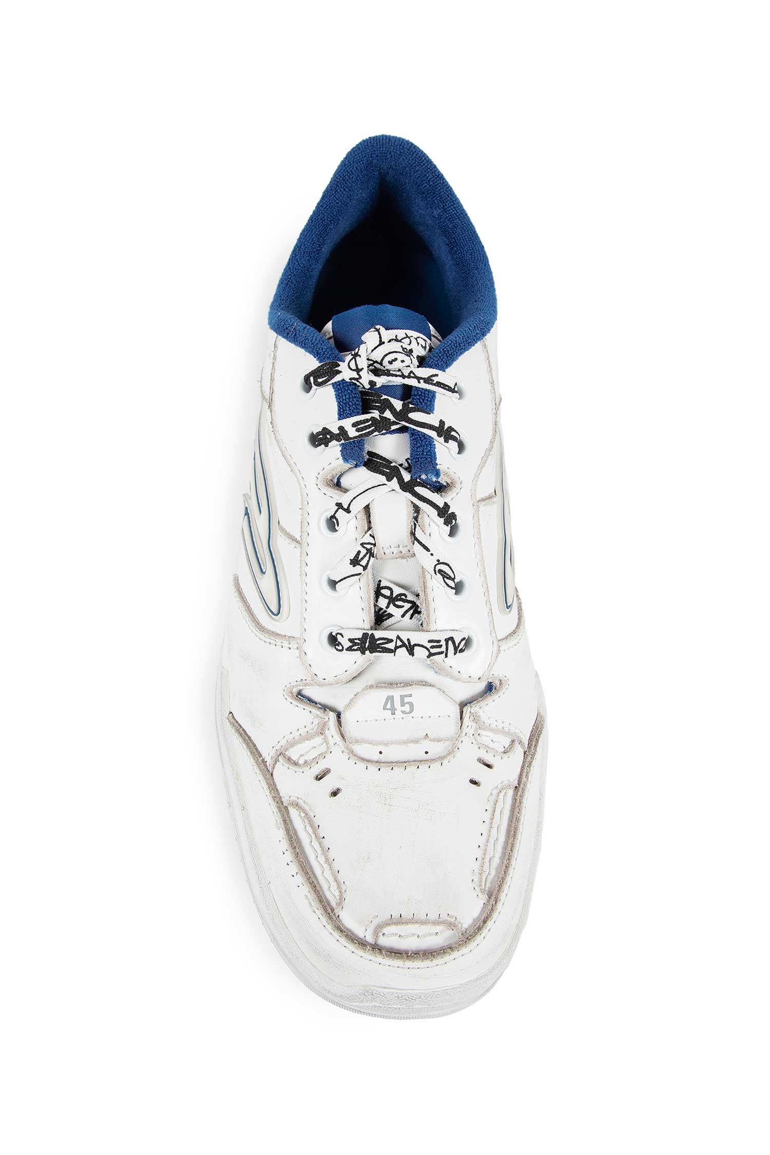 hamptons Worn-Out Sneakers