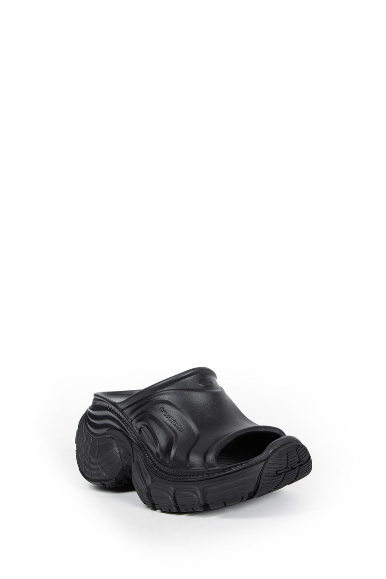 BALENCIAGA WOMAN BLACK SANDALS & SLIDES