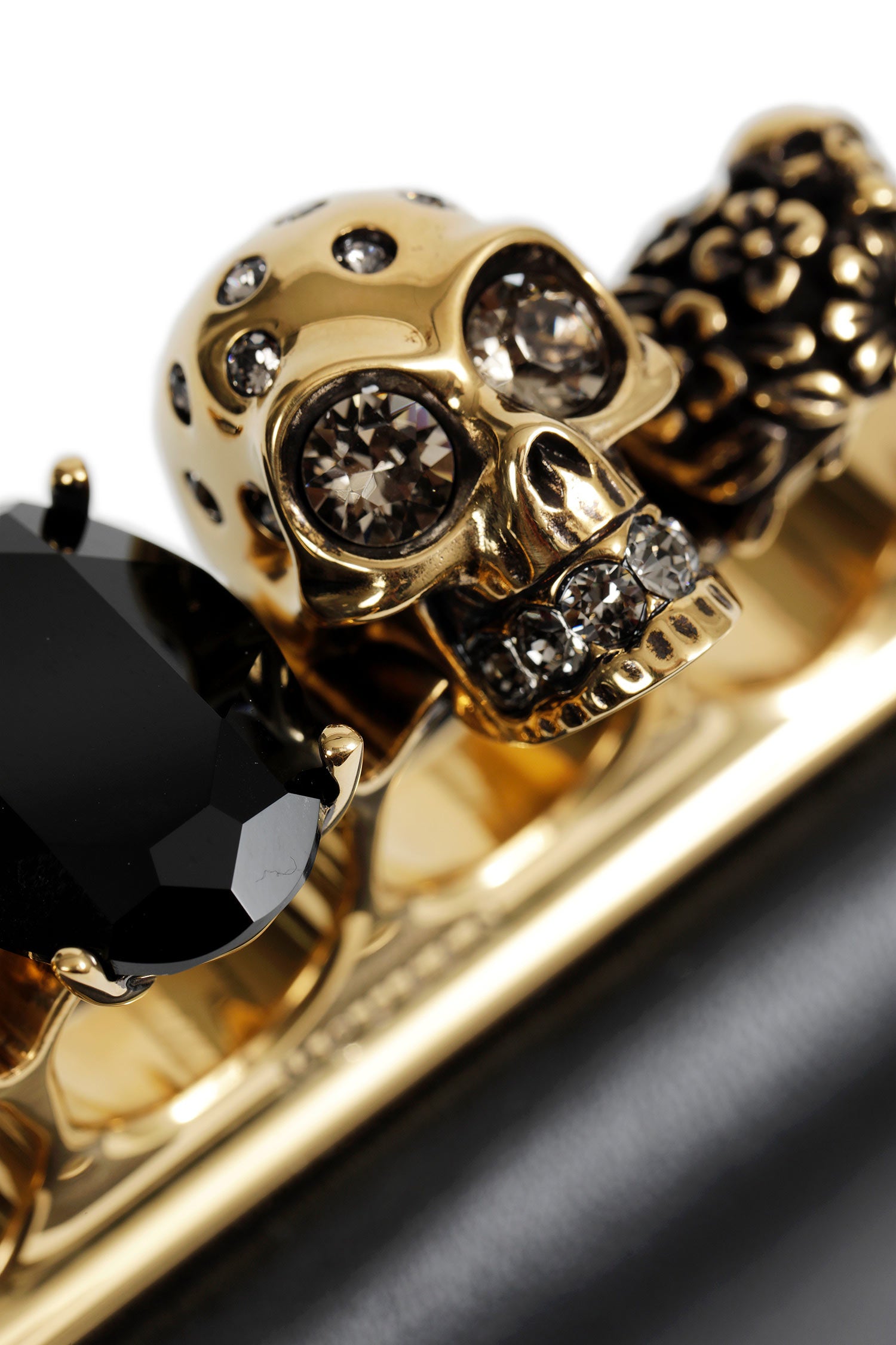 Knuckle Clutch With Chain