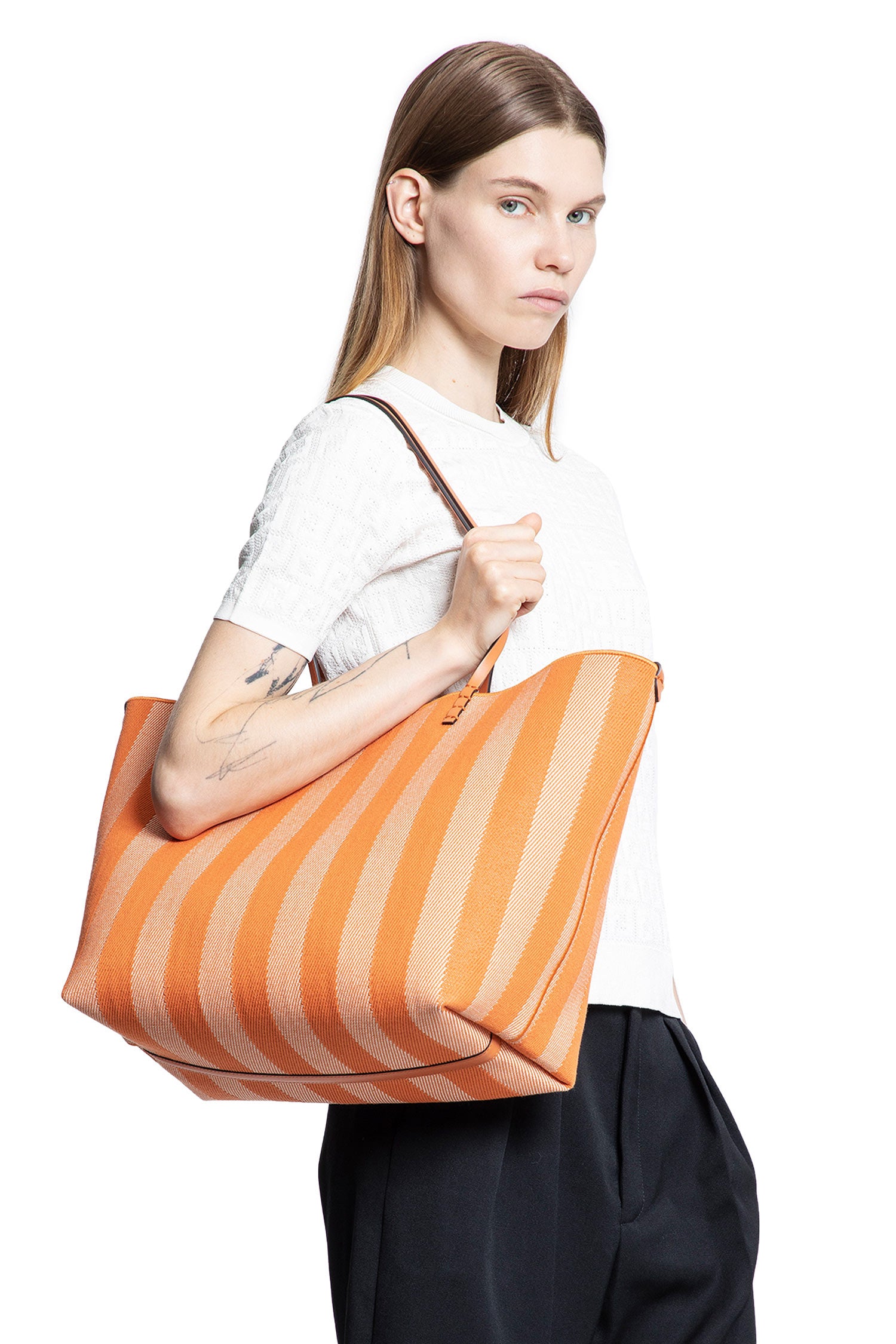 FENDI WOMAN ORANGE TOTE BAGS - Antonioli.eu