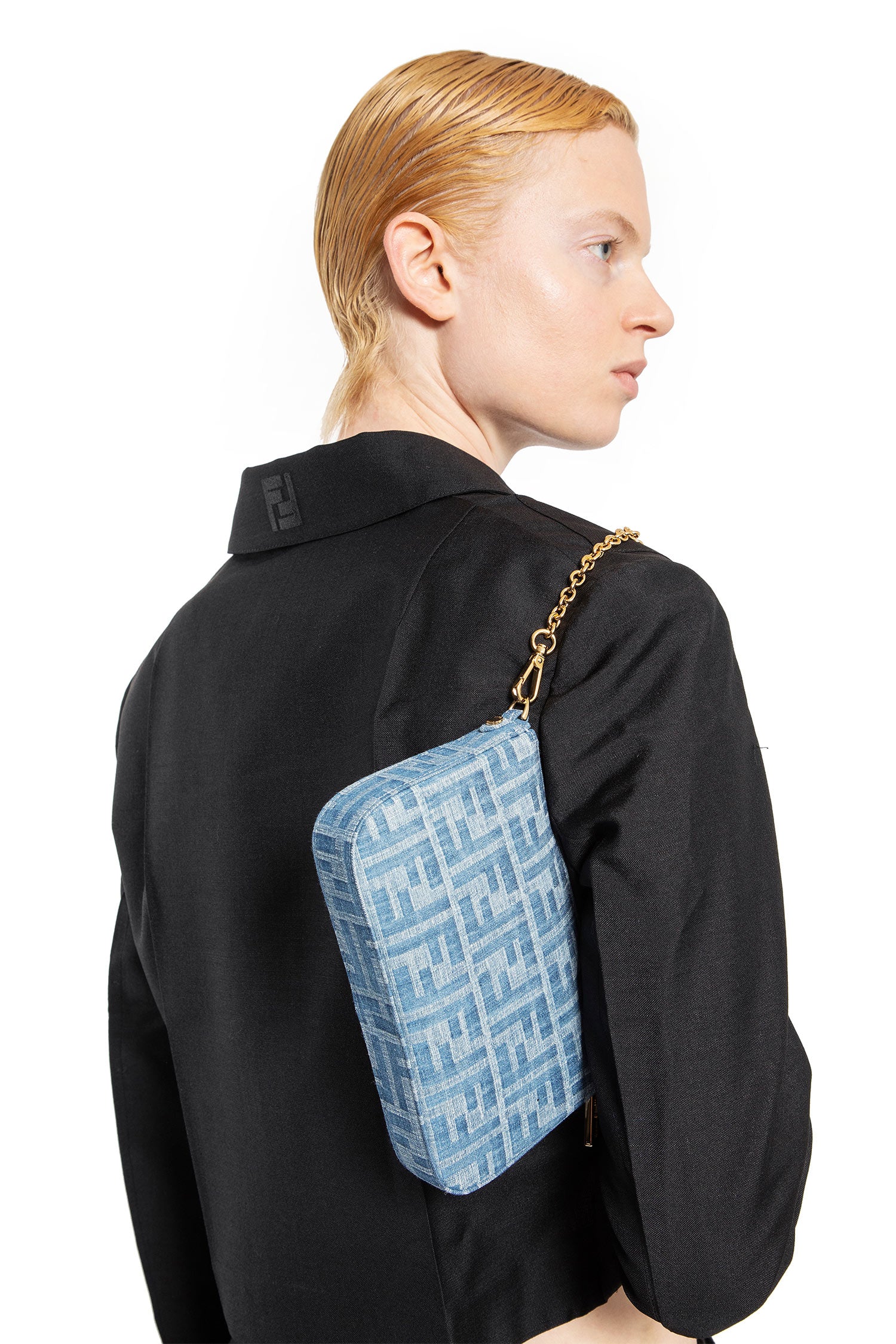 FENDI WOMAN BLUE SHOULDER BAGS