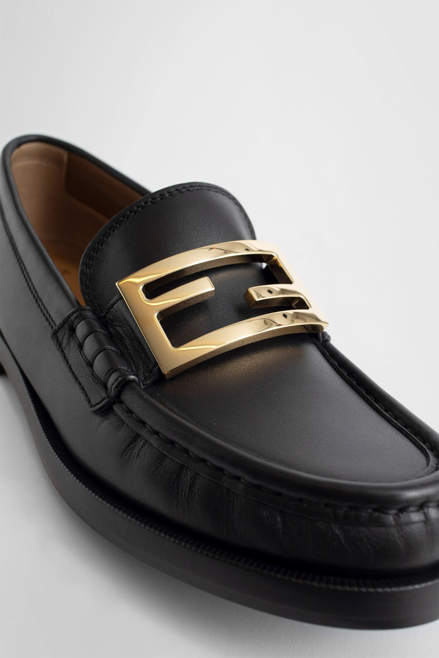 FENDI WOMAN BLACK FLATS