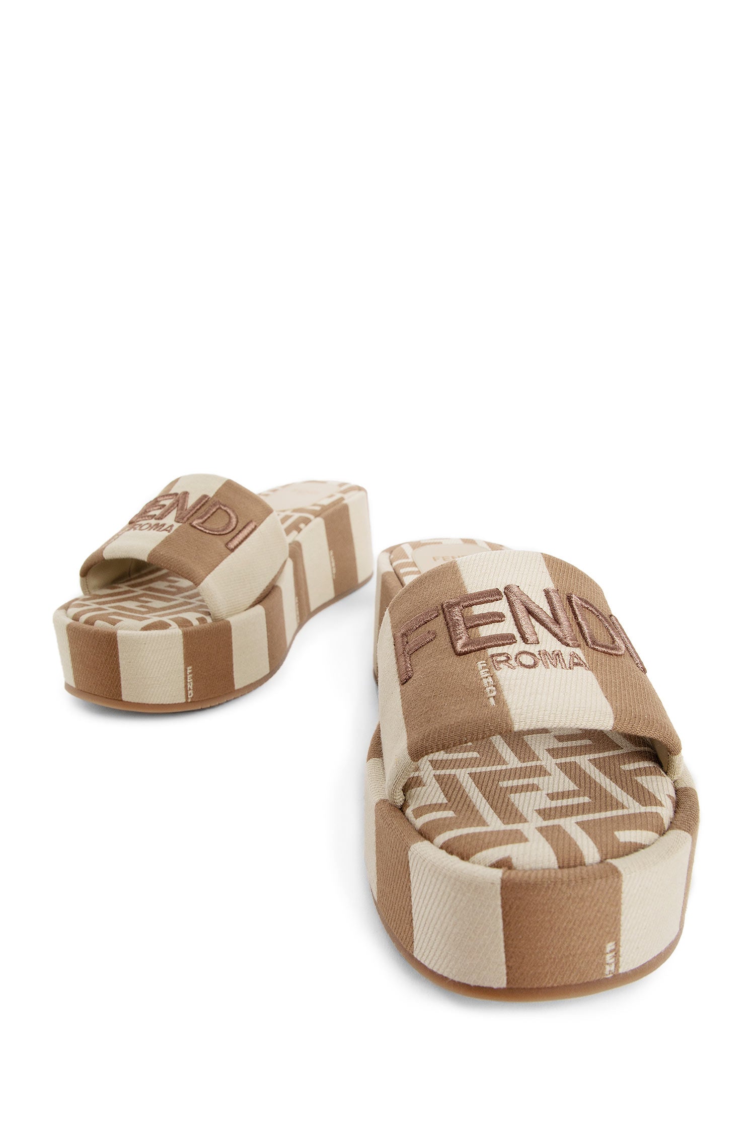 FENDI WOMAN BEIGE SANDALS