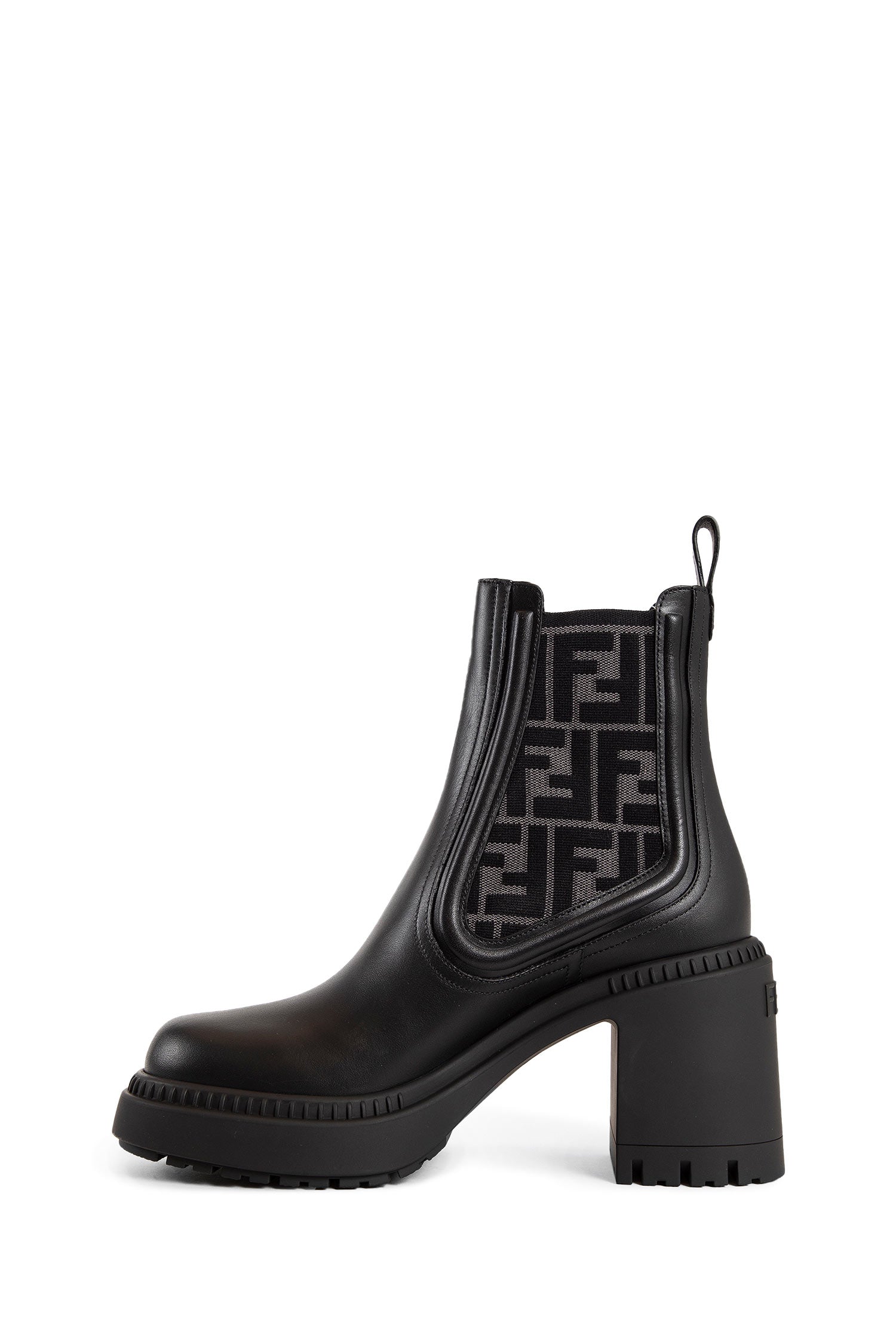 FENDI WOMAN BLACK BOOTS